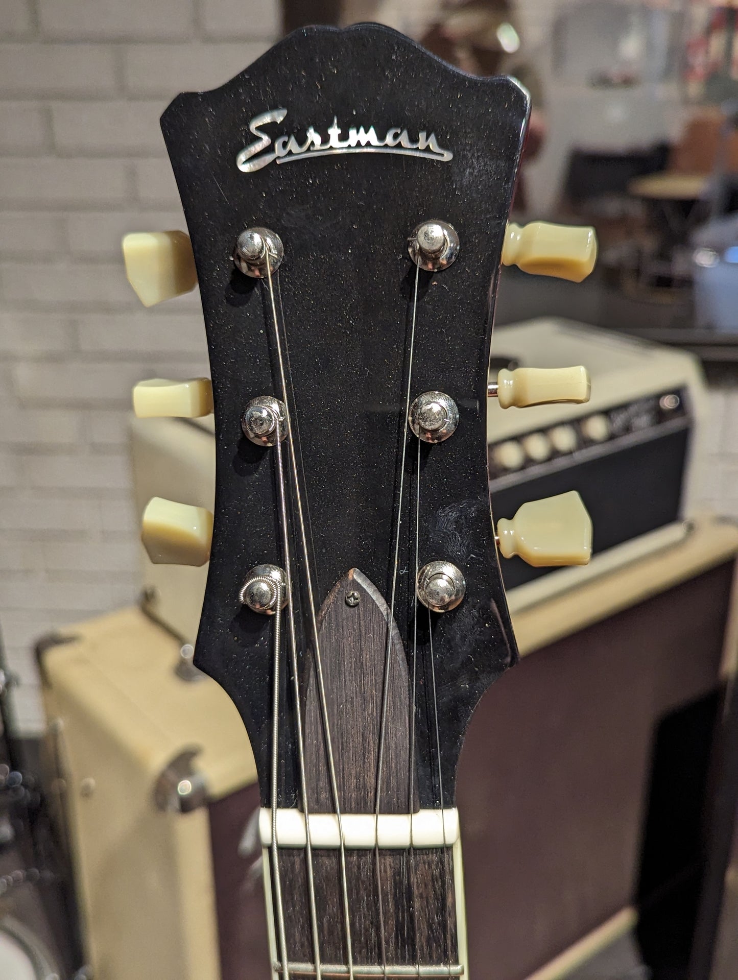 Eastman T386 Thinline Electric Guitar w/Case - Red (2023)