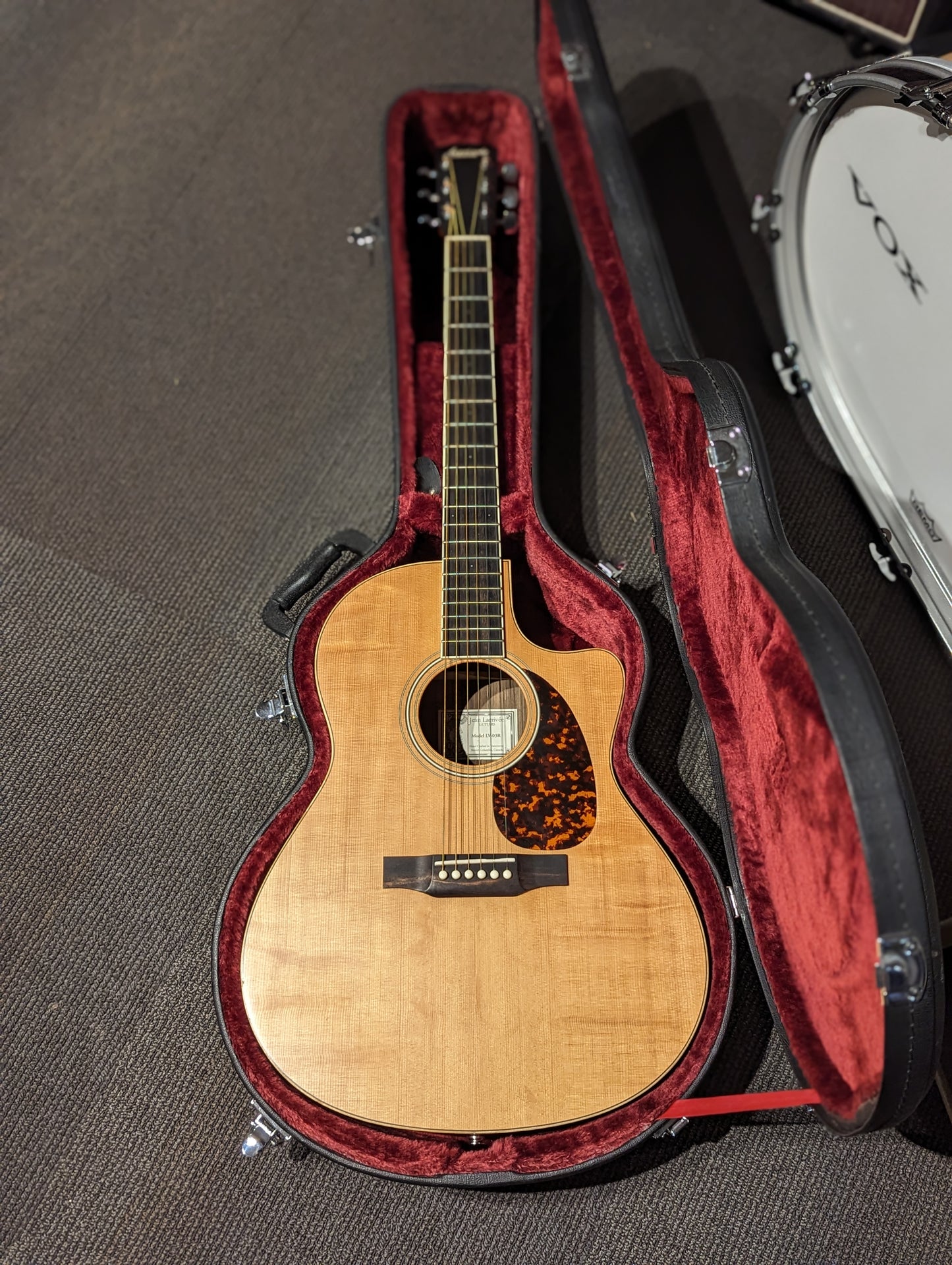 Larrivée LV-03R Acoustic/Electric Guitar w/Case (2005)