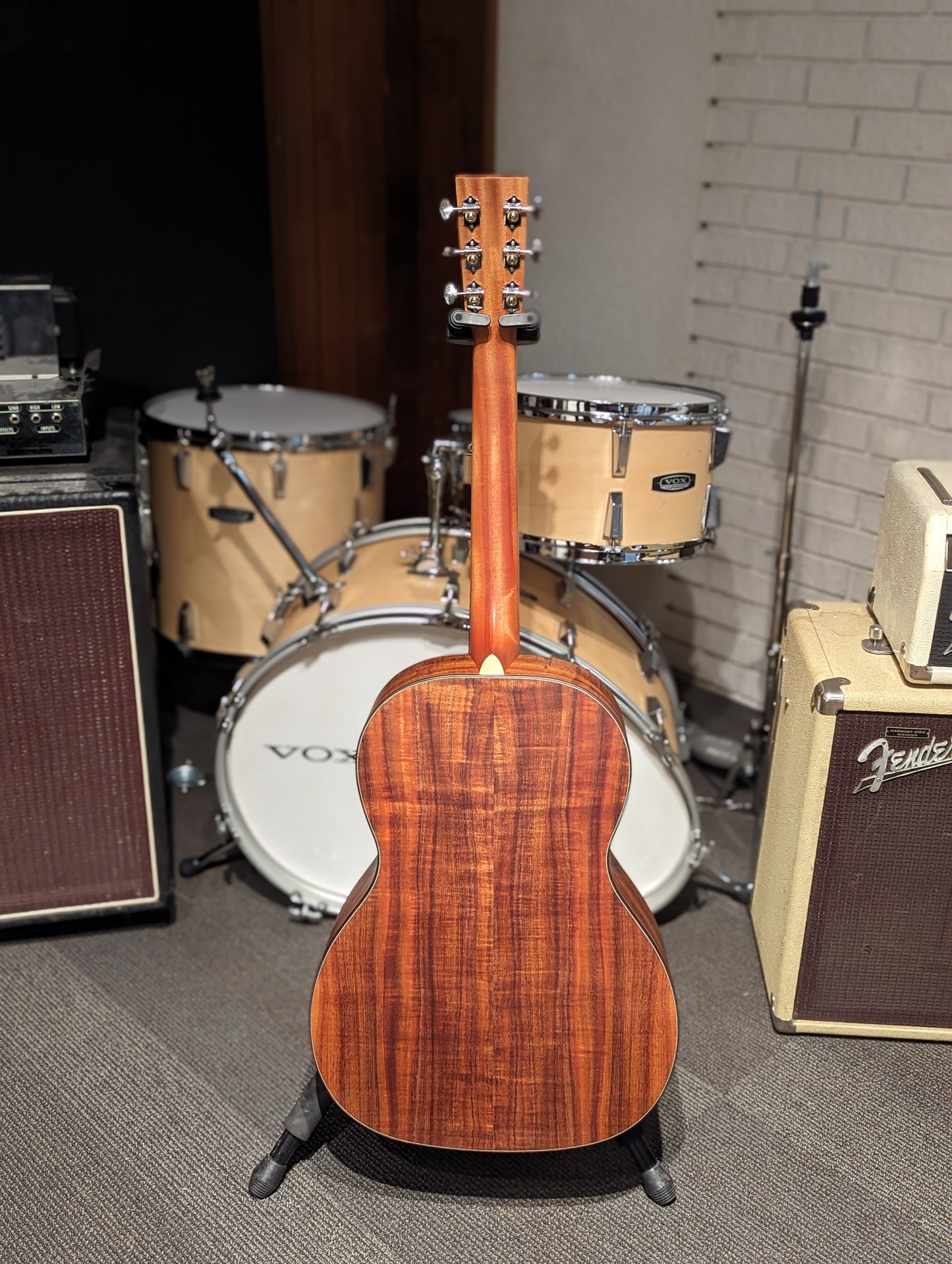 Larrivée 000-40 Koa Special Edition Acoustic Guitar w/Case