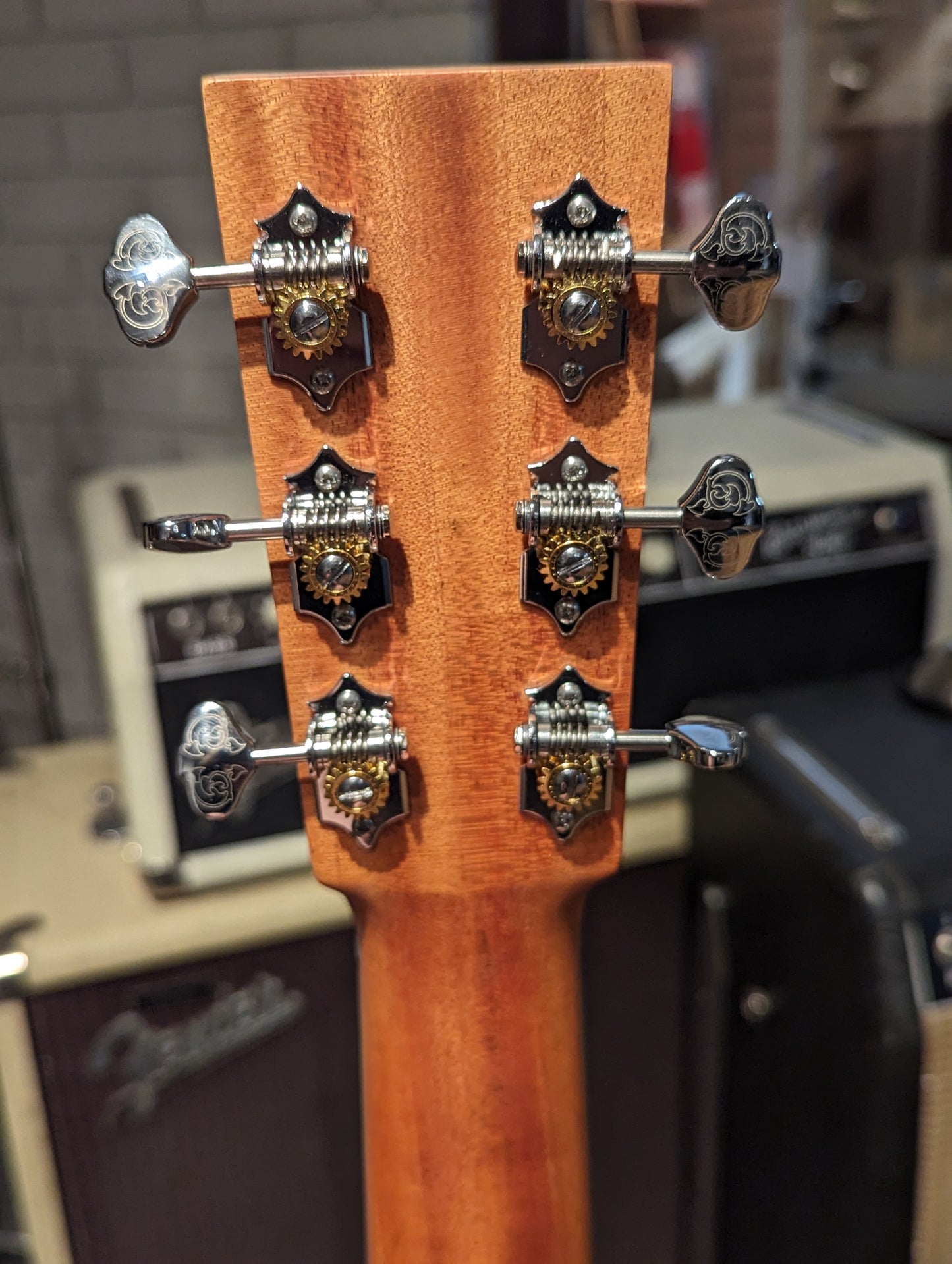Larrivée 000-40 Koa Special Edition Acoustic Guitar w/Case