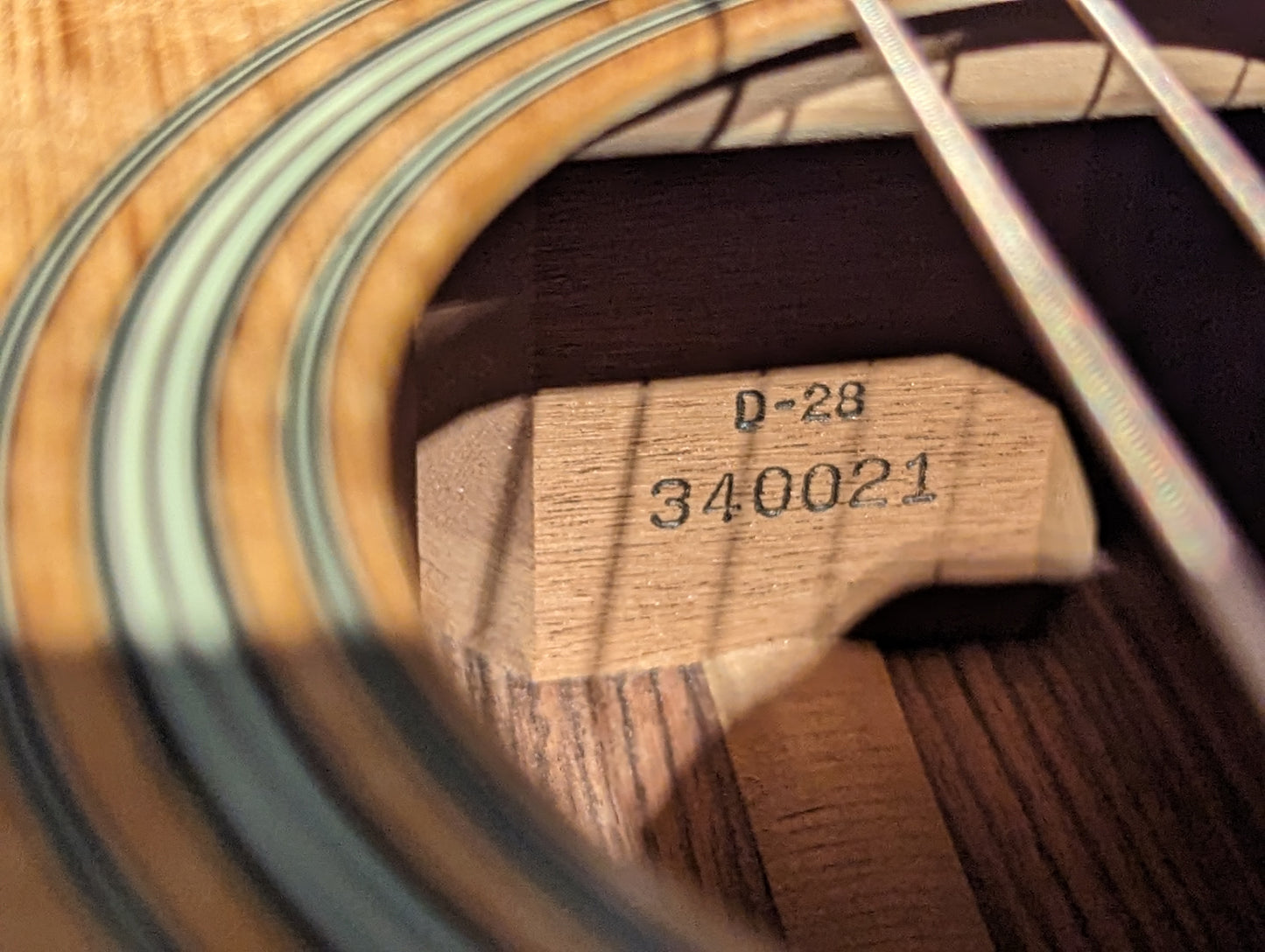 Martin D-28 Dreadnought Acoustic Guitar w/Case (1974)