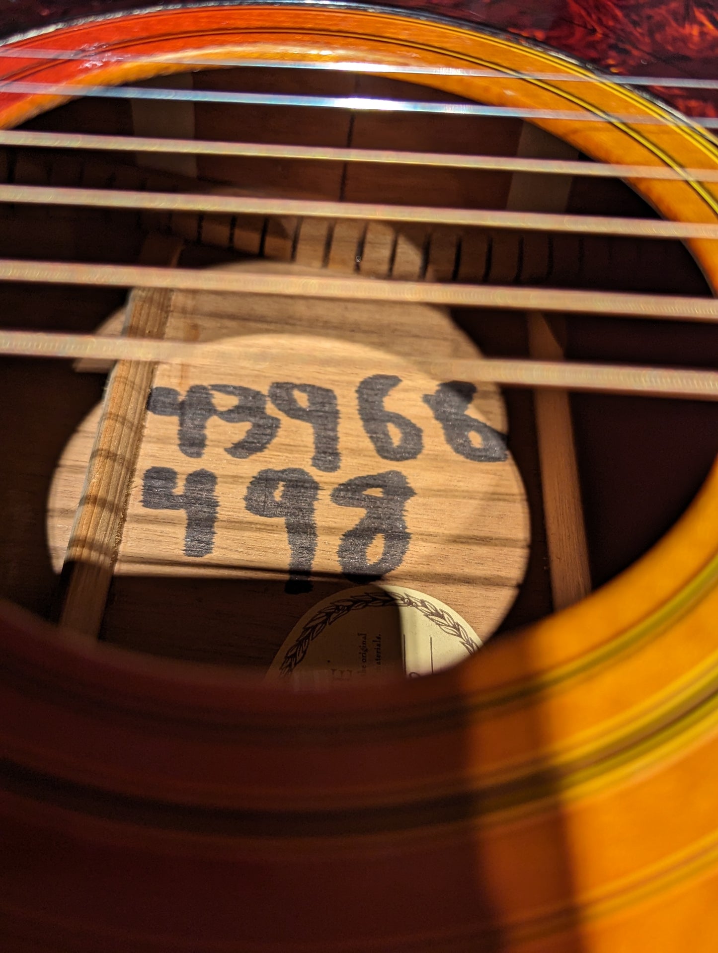 Guild D-40 Sunburst Acoustic Guitar w/Case (Late 1960's - Early 1970's)