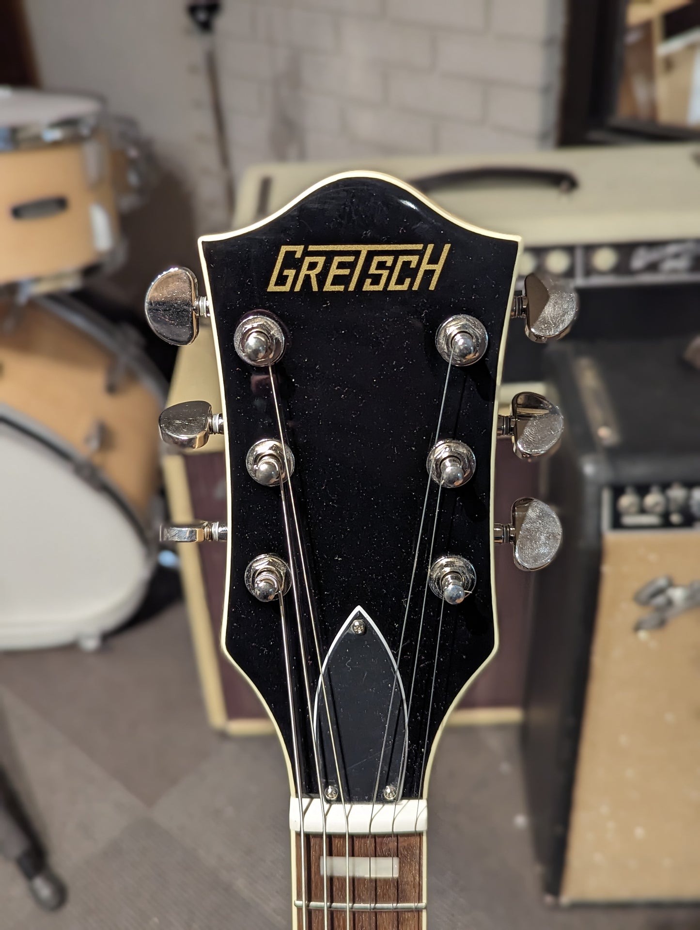 Gretsch G2627T Streamliner Center Block w/Bigsby & Case - FSR Shoreline Gold (2021)