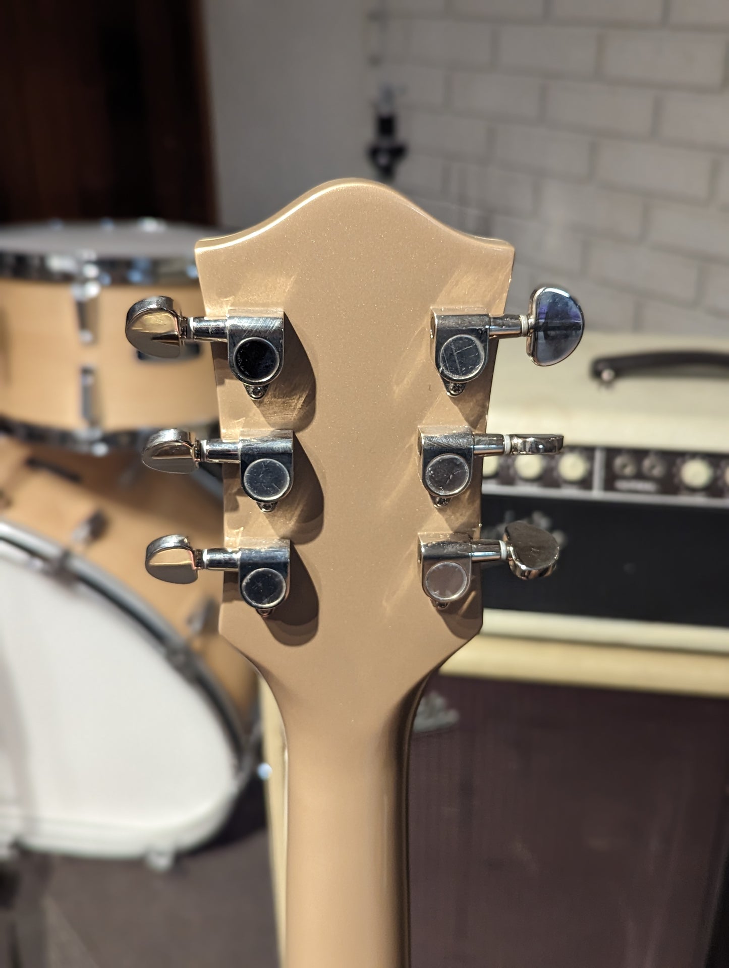 Gretsch G2627T Streamliner Center Block w/Bigsby & Case - FSR Shoreline Gold (2021)