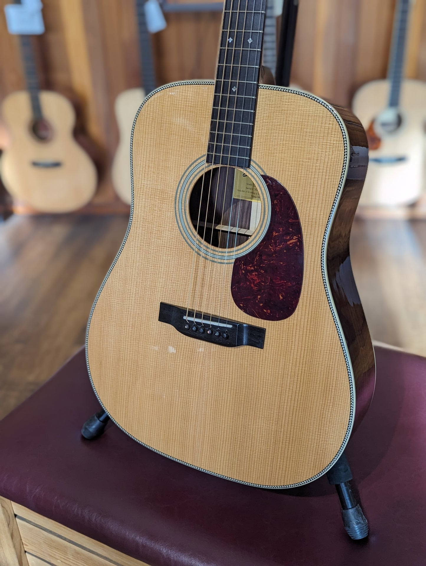 Eastman E20D-TC Dreadnought Acoustic Guitar w/Case