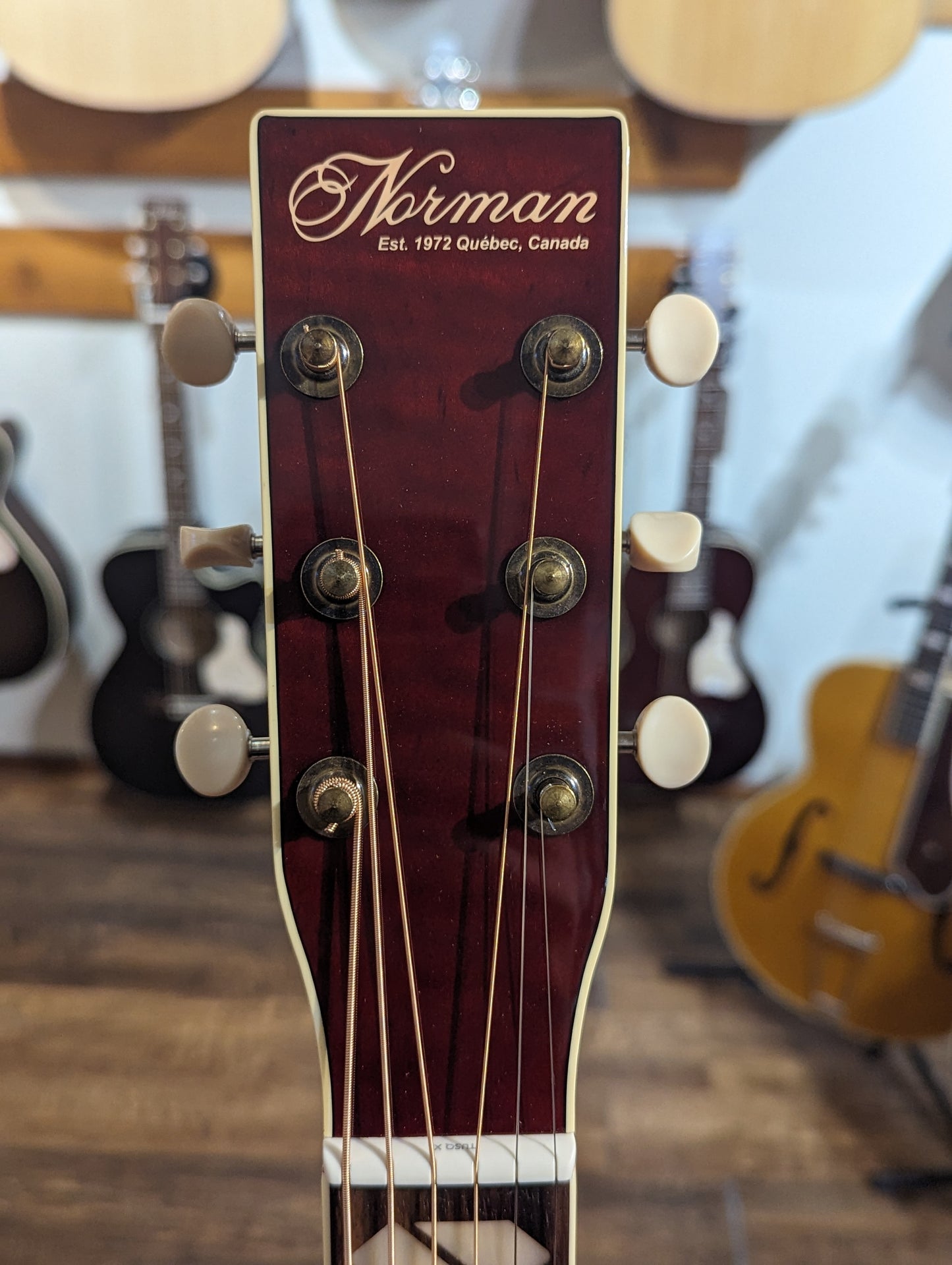 Norman ST50 Cherry Burst HG Anthem Acoustic/Electric Guitar w/Gig Bag (Used)