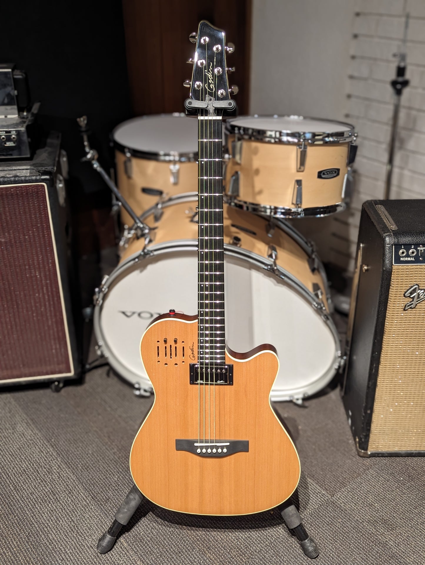 Godin A6 Ultra Natural SG Hybrid Acoustic/Electric w/Gig Bag SF