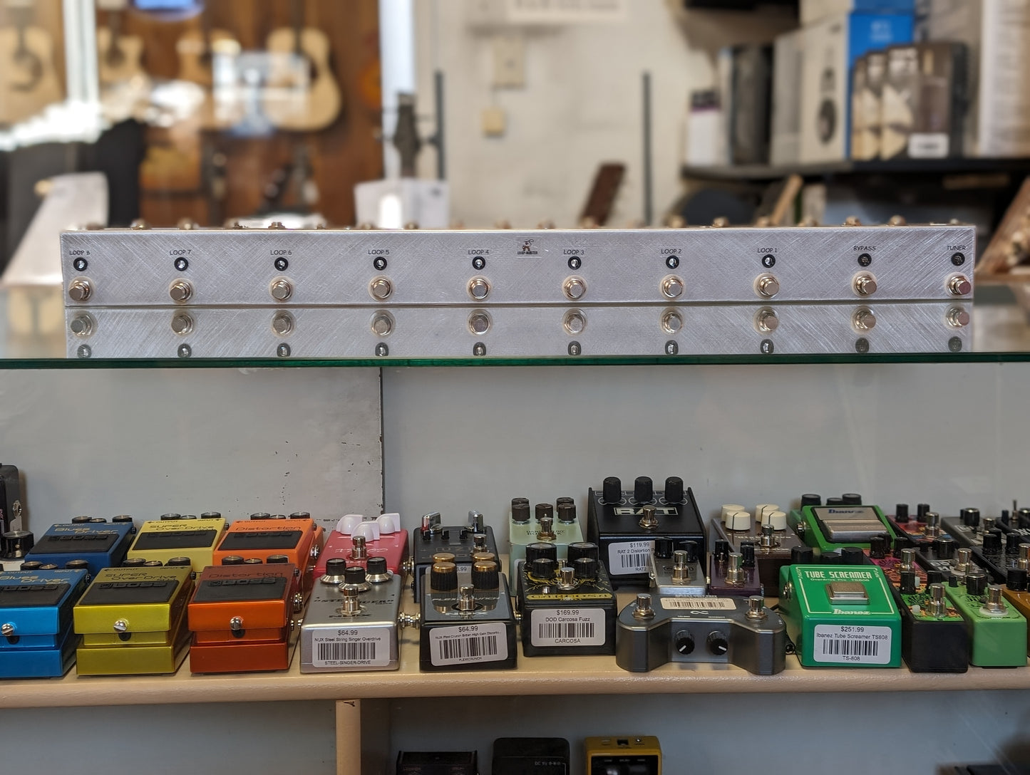 Loop-Master 8 Looper w/Master Bypass & Tuner Out (Used)