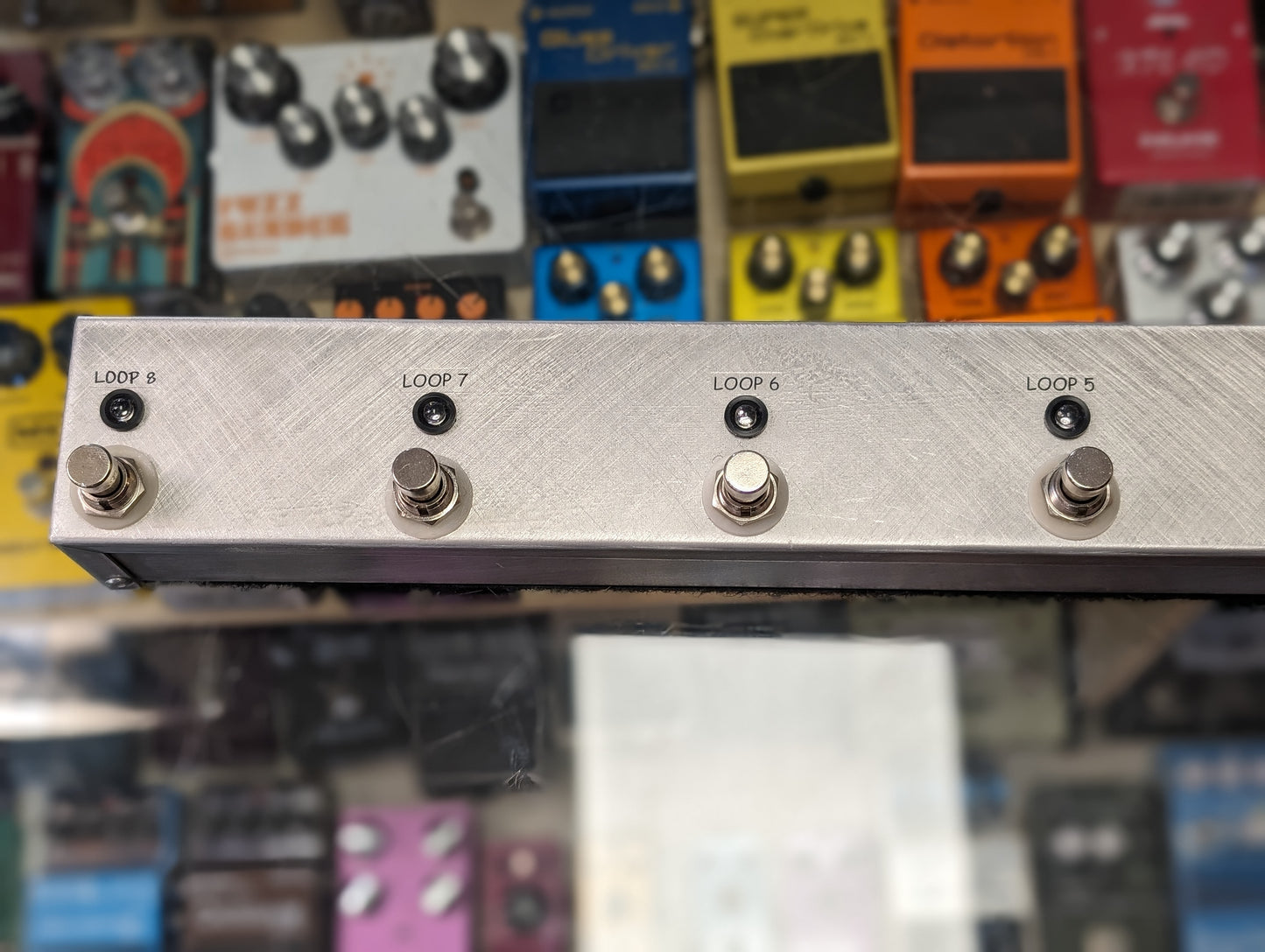 Loop-Master 8 Looper w/Master Bypass & Tuner Out (Used)
