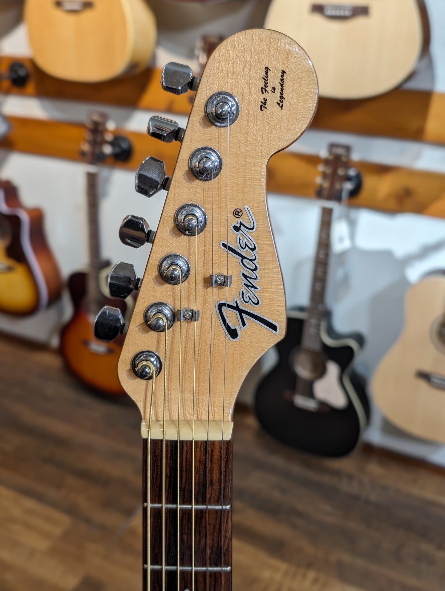 Fender Montara Acoustic/Electric Guitar (1988-1996)
