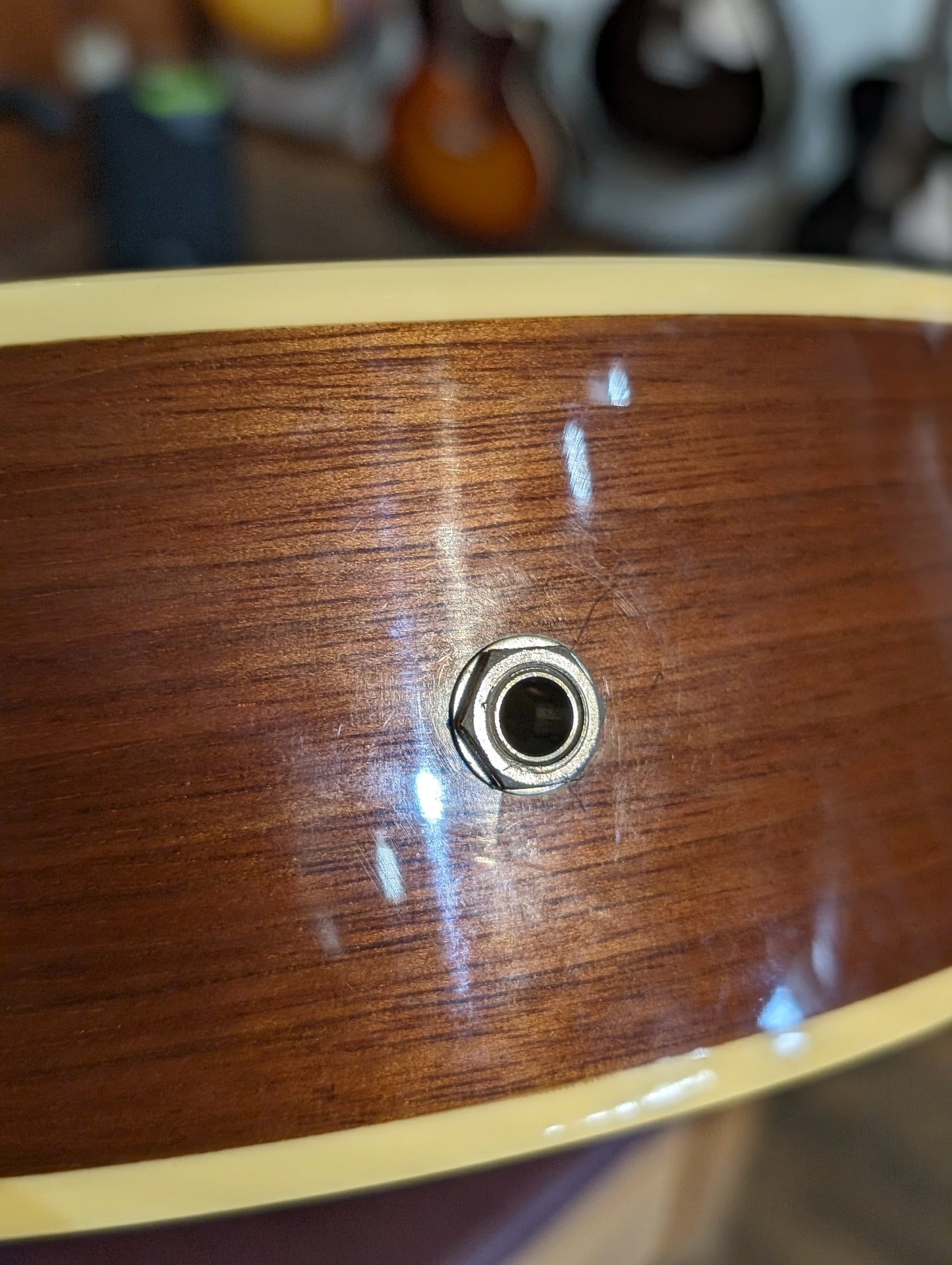 Fender Montara Acoustic/Electric Guitar (1988-1996)