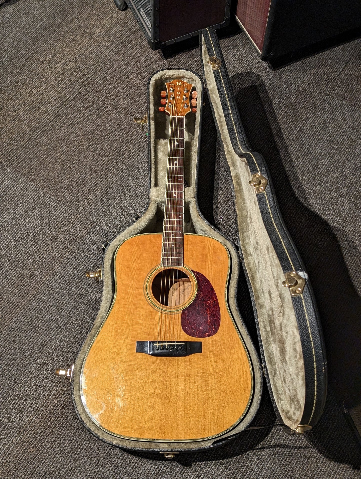 B.C. Rich BR-60 Dreadnought Acoustic Guitar w/Case (1970's-1980's)