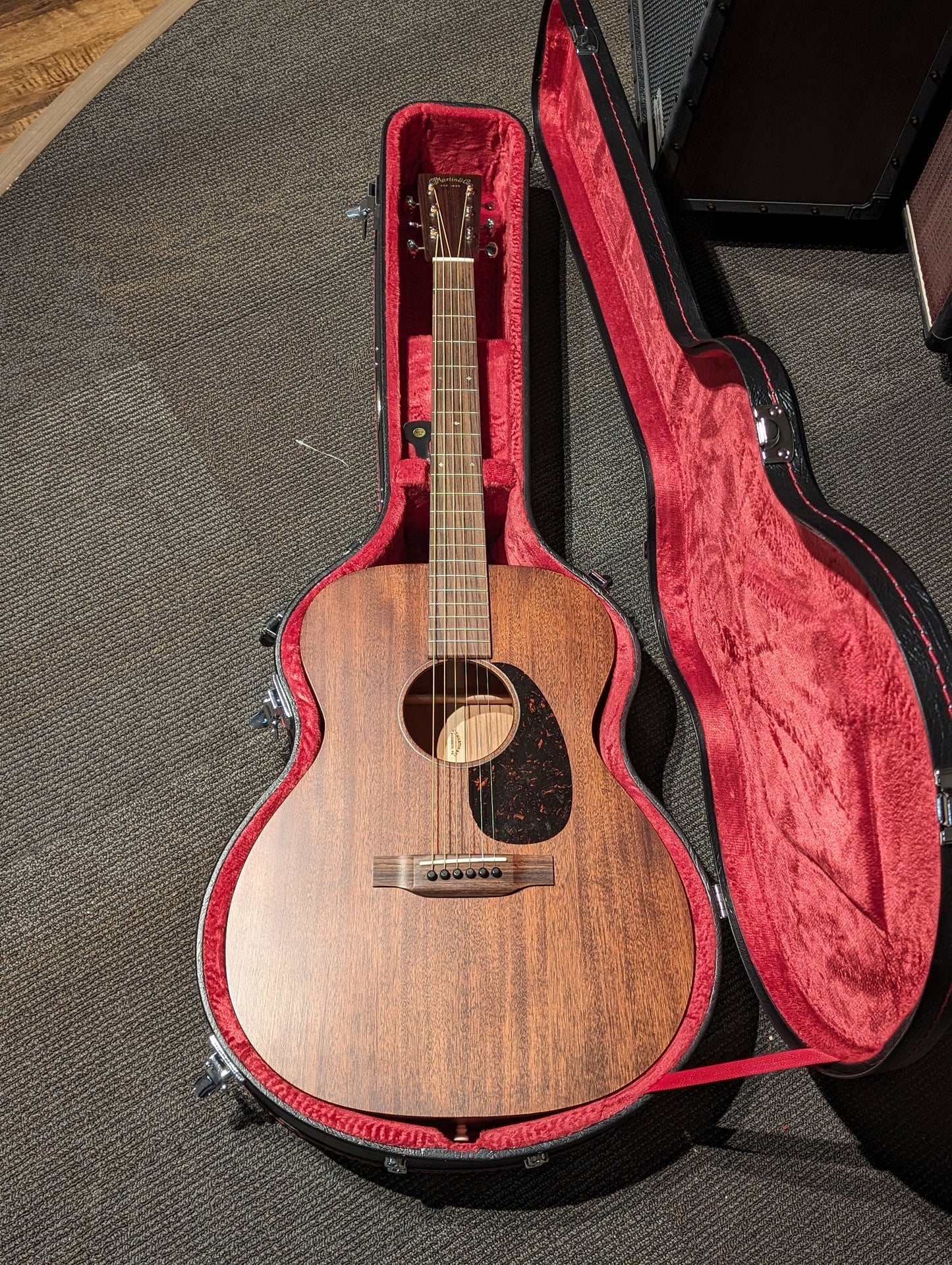 Martin 000-15M Mahogany Acoustic Guitar w/Case (2021)