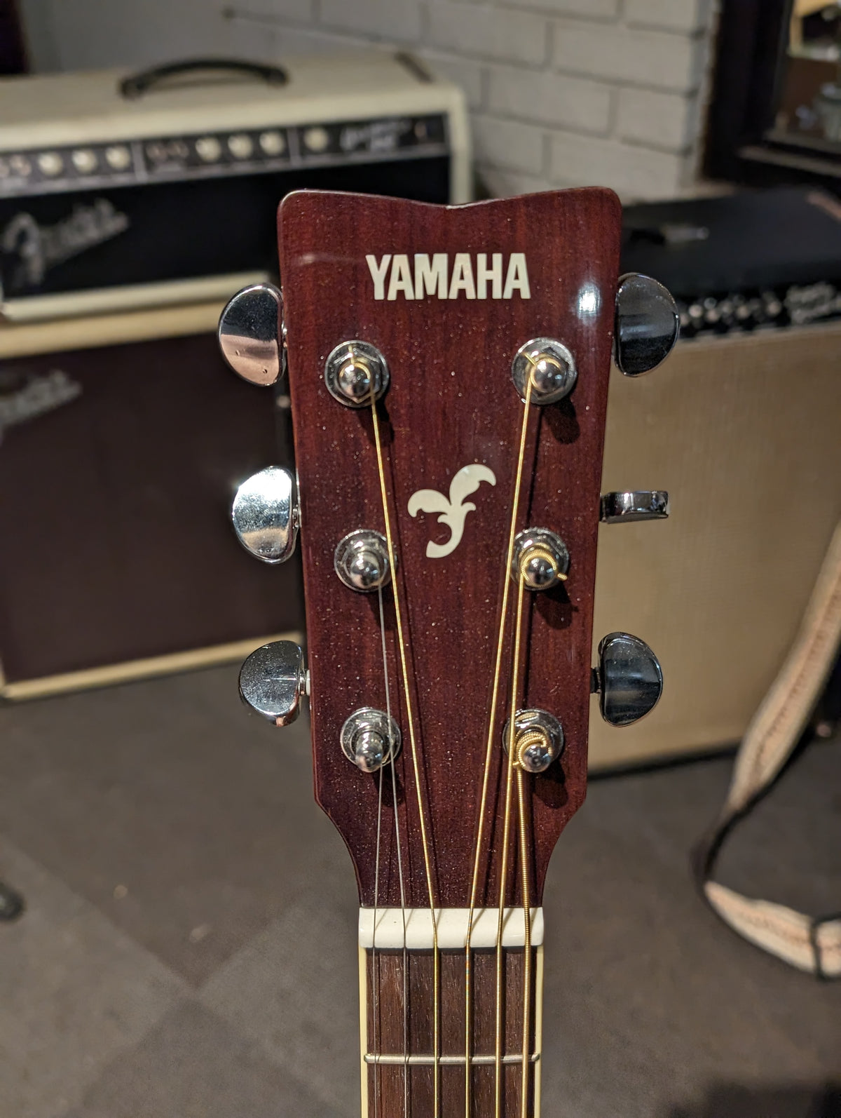 Yamaha FG820L Spruce Top Left-Handed Acoustic Guitar w/Gig Bag - Natural (Used)