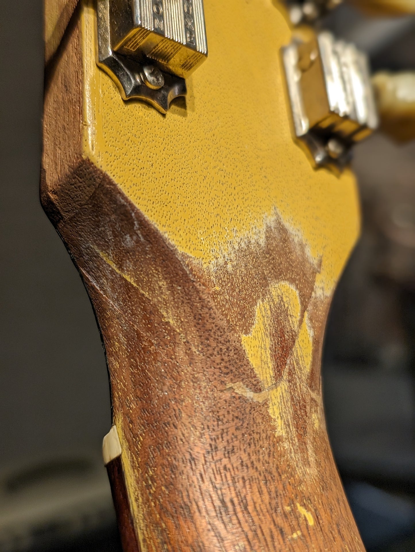 Gibson Les Paul Special Electric Guitar - Worn Yellow (2005)