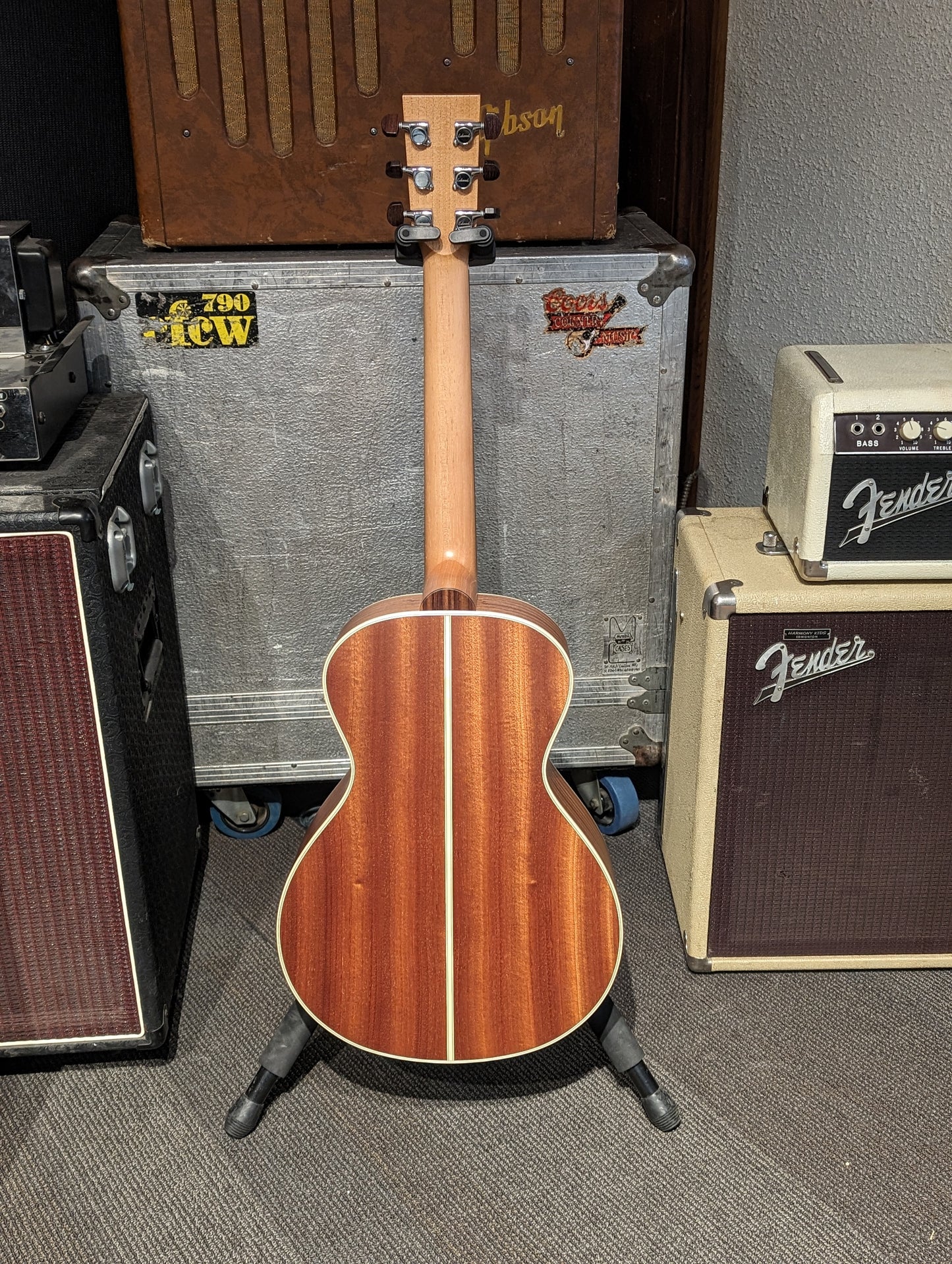 Lakewood C-14 Concert Acoustic Guitar w/Gig Bag Serial #: 34841