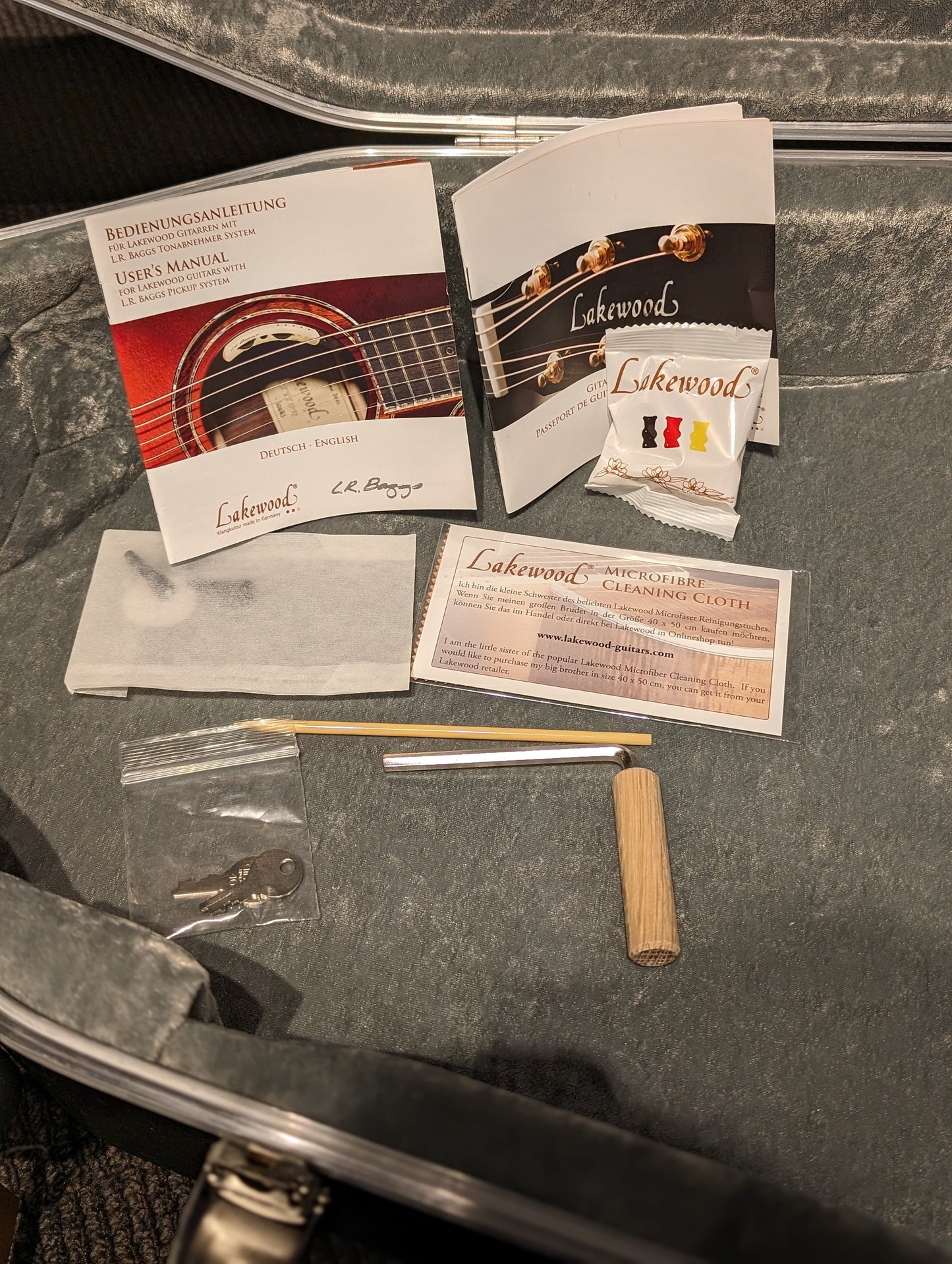 Lakewood A-14 CP Auditorium Acoustic/Electric Guitar w/Case Serial #: 34842