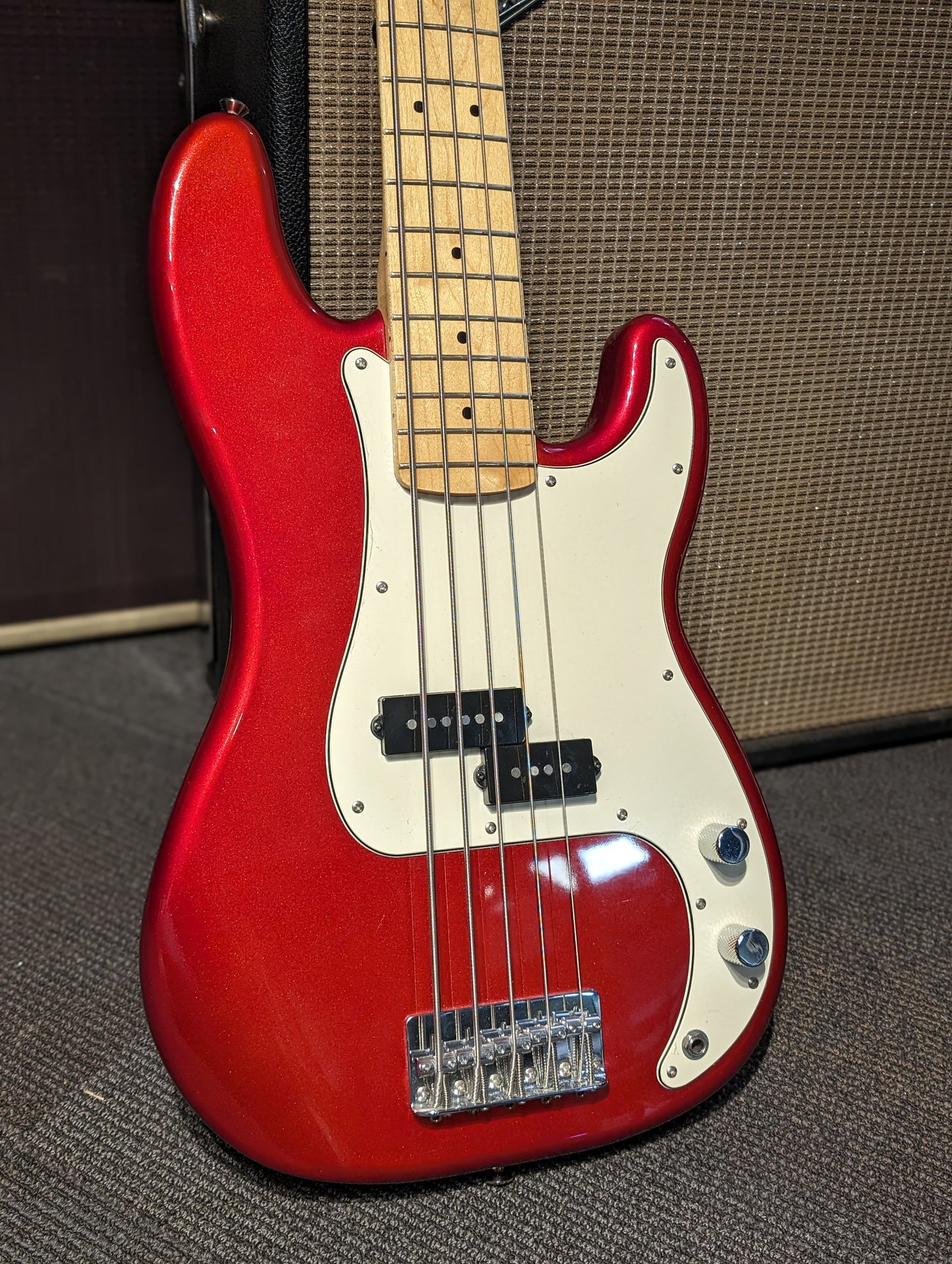 Squier Vintage Modified Precision Bass V w/Case - Candy Apple Red (2014)