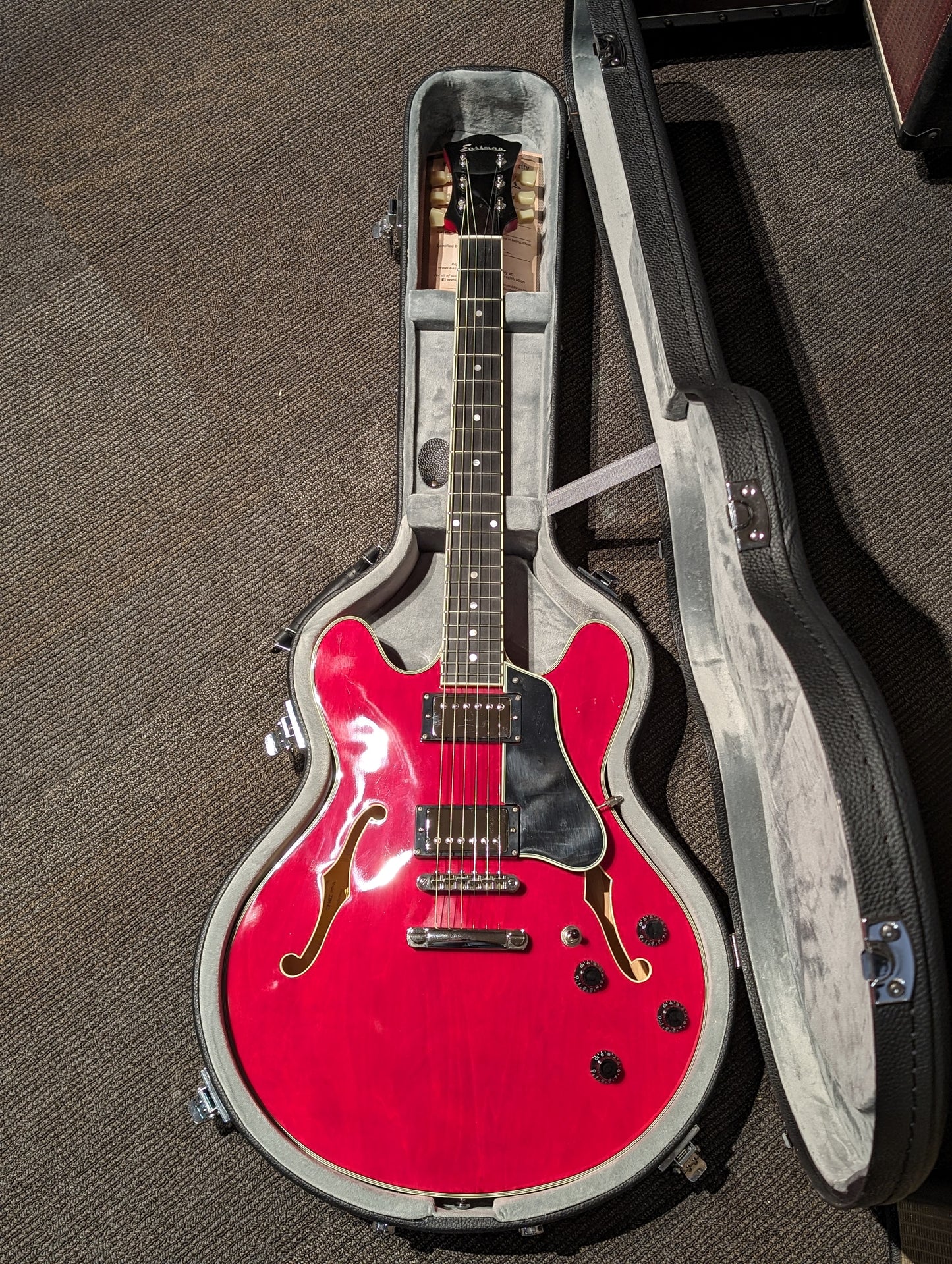 Eastman T386 Thinline Electric Guitar w/Case - Red (Serial# P2301833)