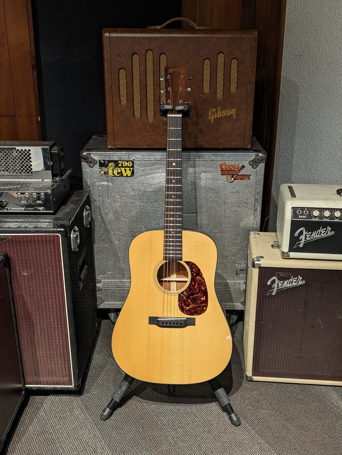 Martin D-18 Authentic 1937 Dreadnought Acoustic Guitar w/Case (2005)