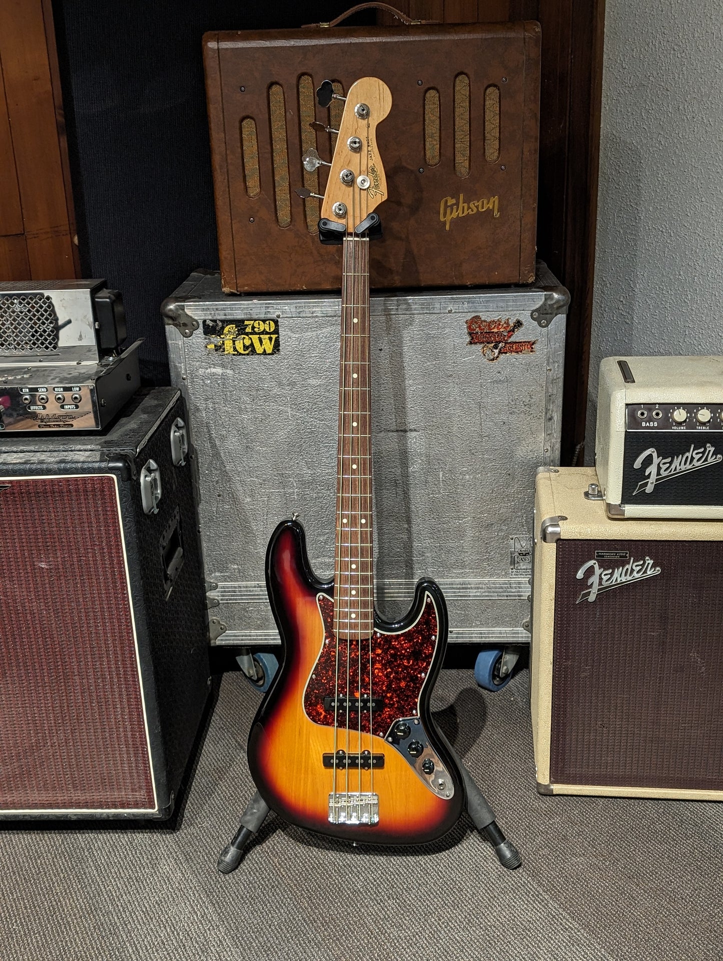 Fender Classic Player 60's Jazz Bass w/Case - 3-Tone Sunburst (2001)