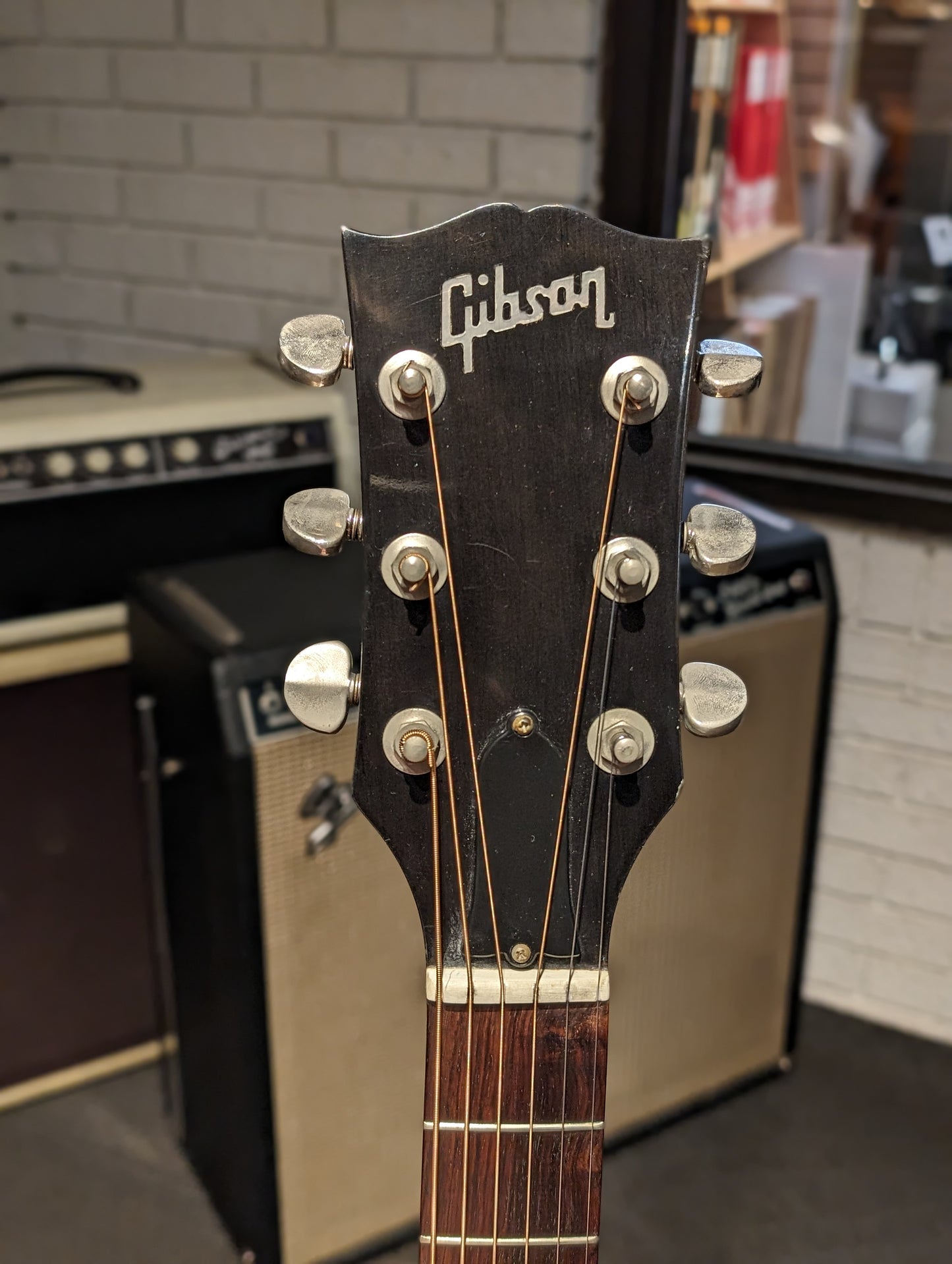 Gibson J-55 Acoustic Guitar w/Case (1974)