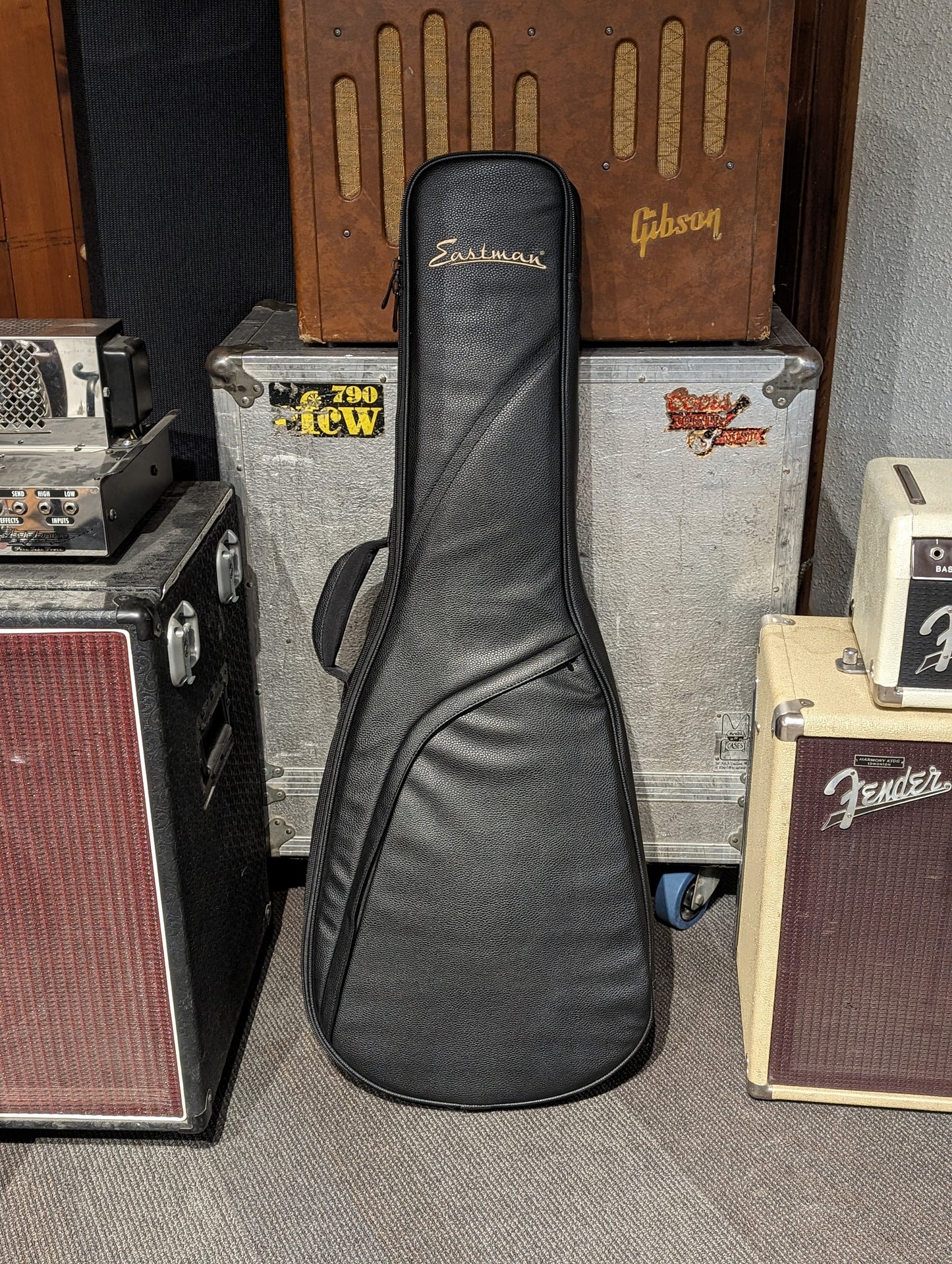 Eastman Juliet P90 Electric Guitar w/Gig Bag - Vintage Red (Serial # K2300587)