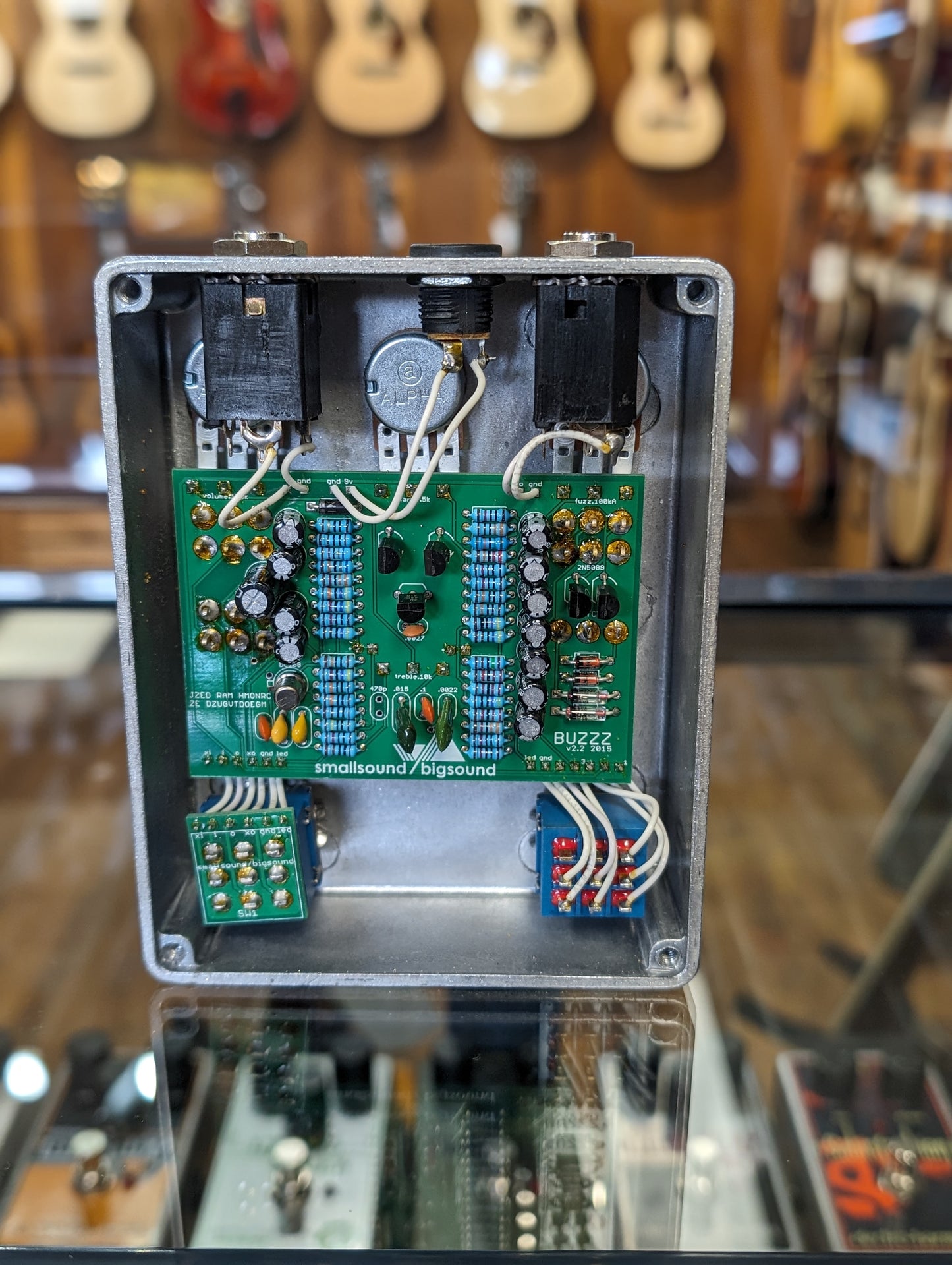 Smallsound/Bigsound Buzzz Octave Fuzz w/Box (2016)