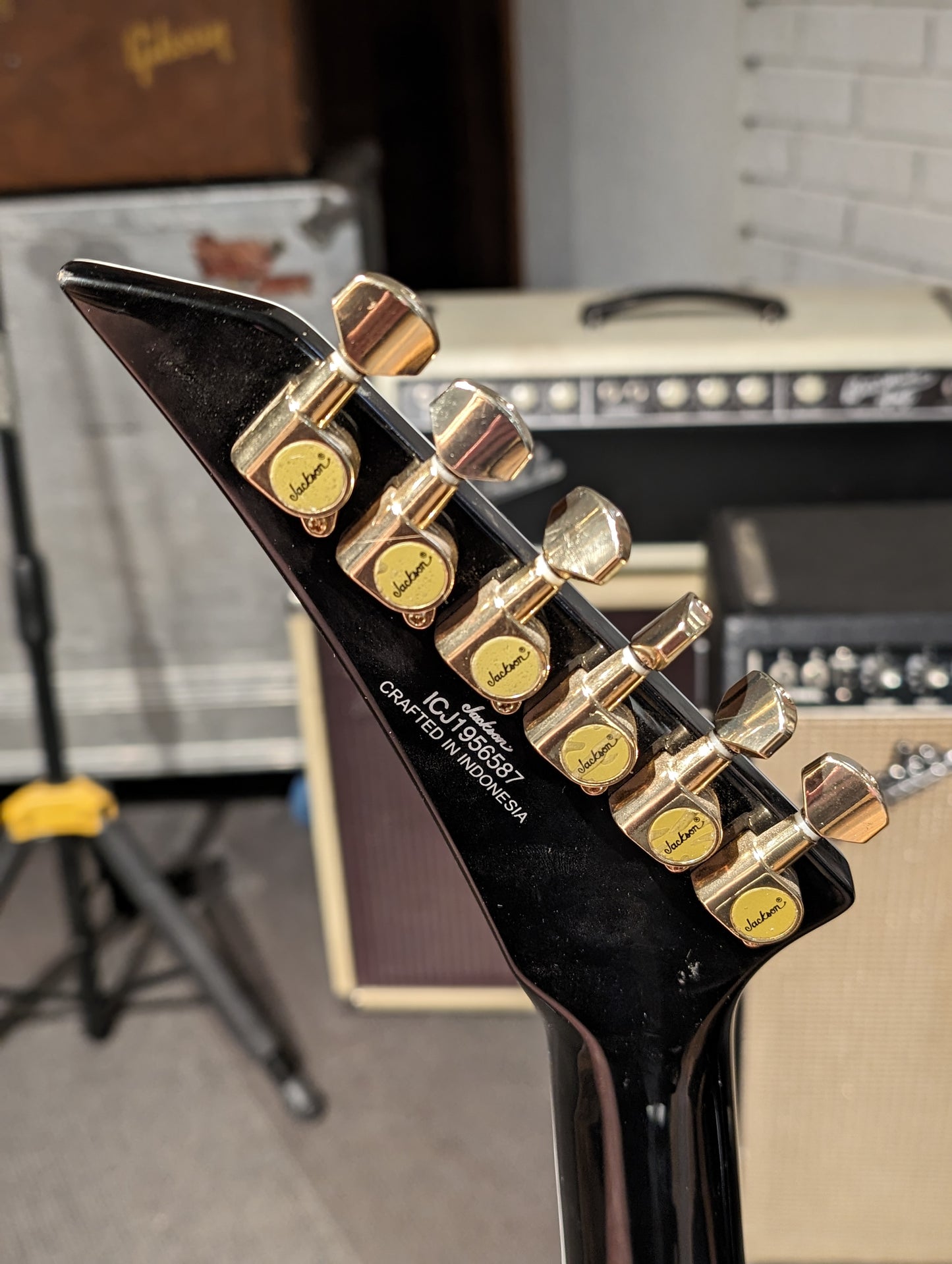 Jackson X Series Kelly Mahogany Top w/Gig Bag - Natural (2019)
