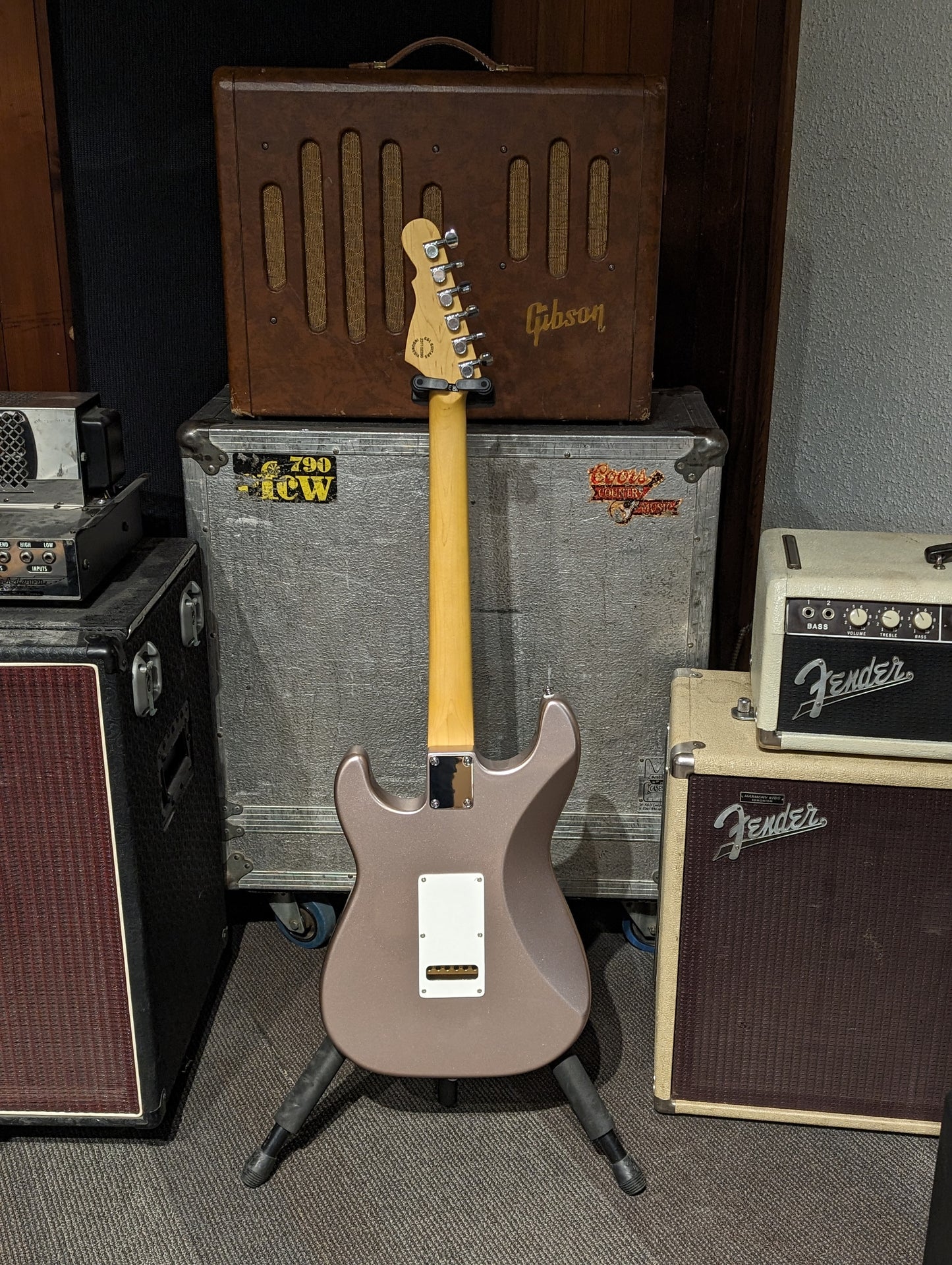 G&L Tribute Legacy Electric Guitar - Shoreline Gold (Serial #231102390)
