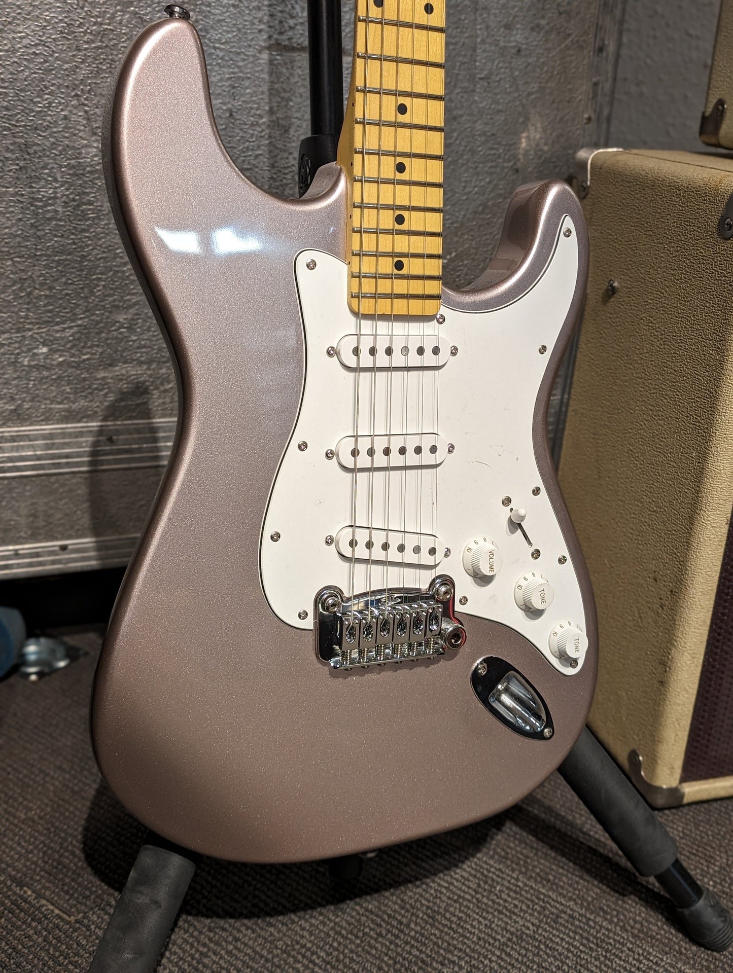 G&L Tribute Legacy Electric Guitar - Shoreline Gold (Serial #231102390)
