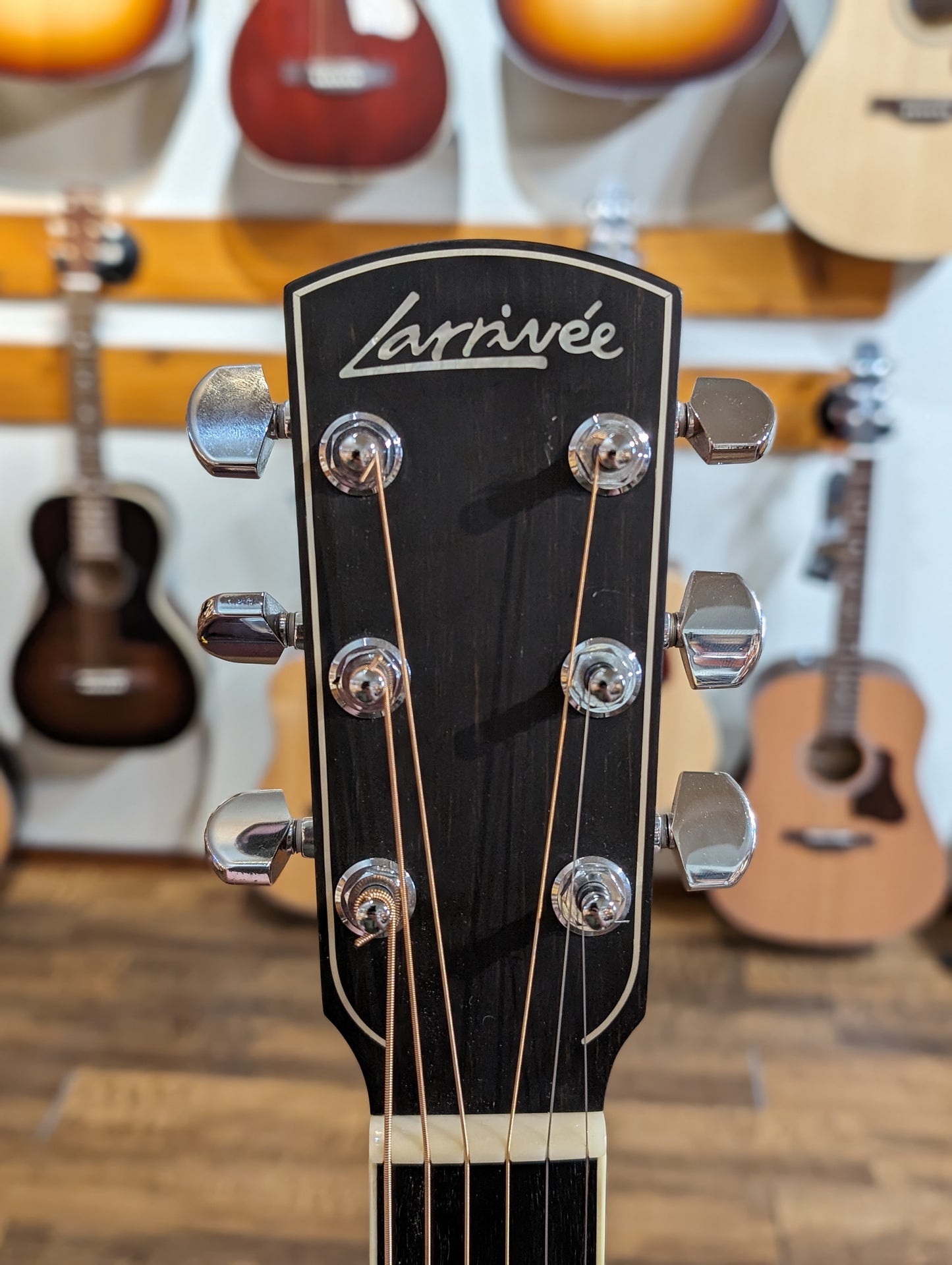 Larrivée D-09 Rosewood Dreadnought Acoustic/Electric Guitar w/Case (2009)