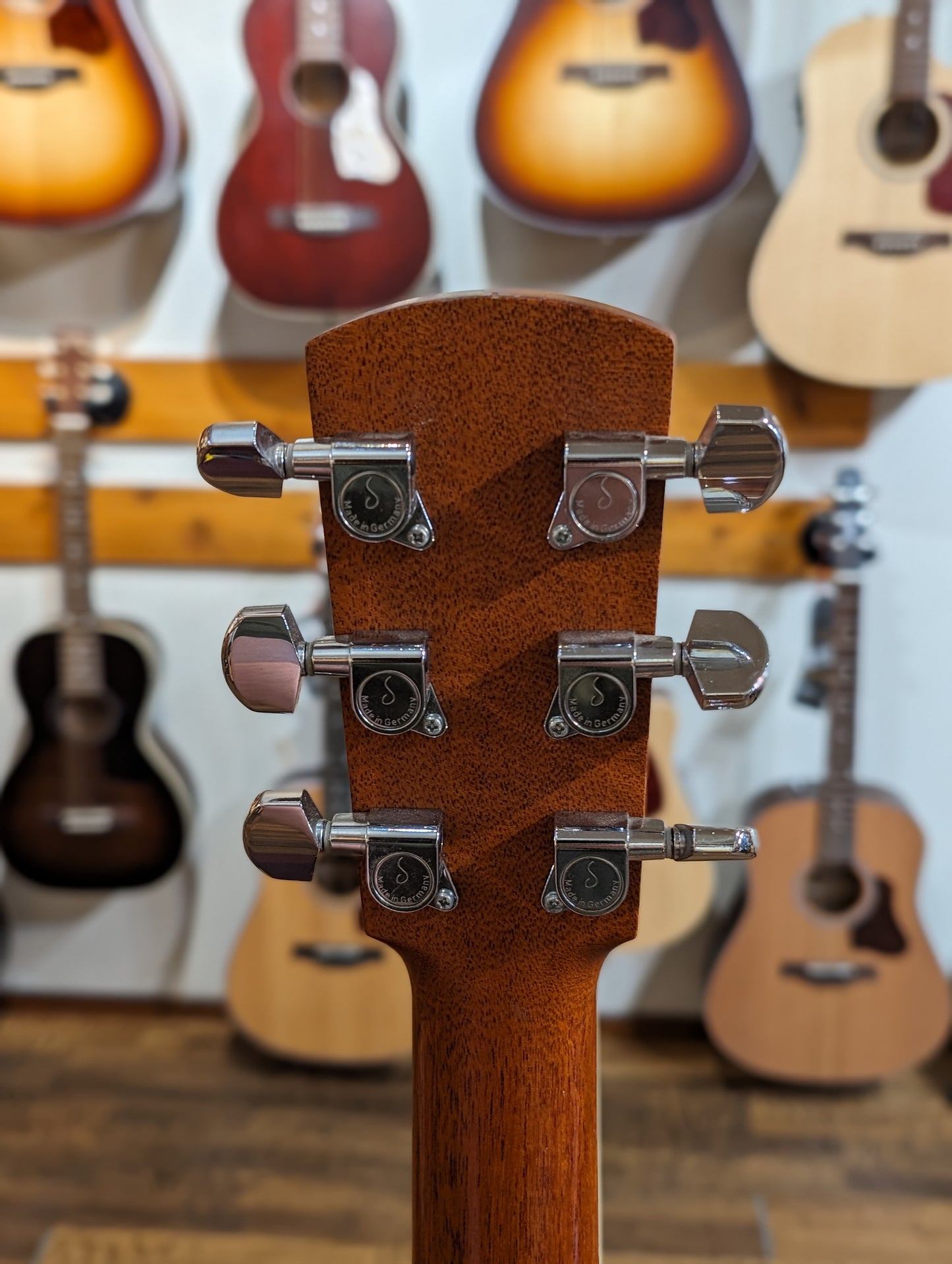 Larrivée D-09 Rosewood Dreadnought Acoustic/Electric Guitar w/Case (2009)