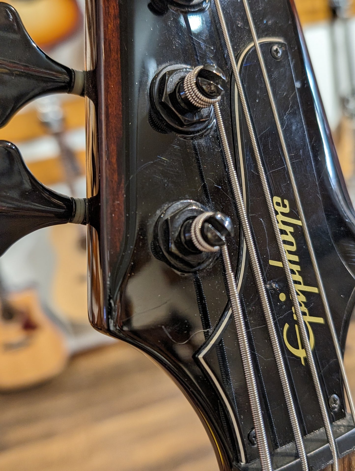 Epiphone Thunderbird IV 4-String Electric Bass Guitar - Vintage Sunburst (2008)