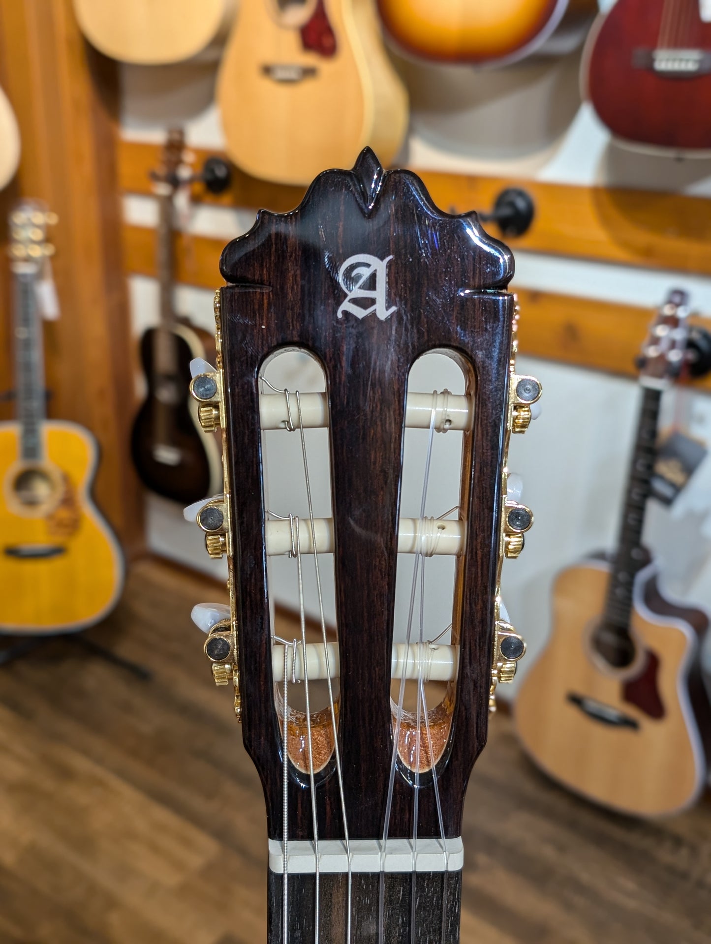 Alhambra 6 White Ebony Classical Guitar w/Gig Bag (Serial #mDCJpX)