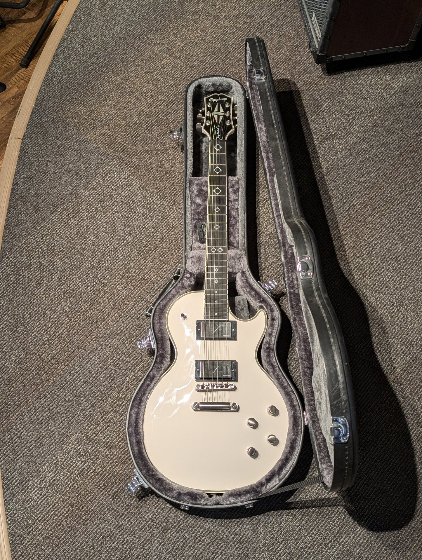 Epiphone Jerry Cantrell Les Paul Custom Prophecy w/Case (2021)