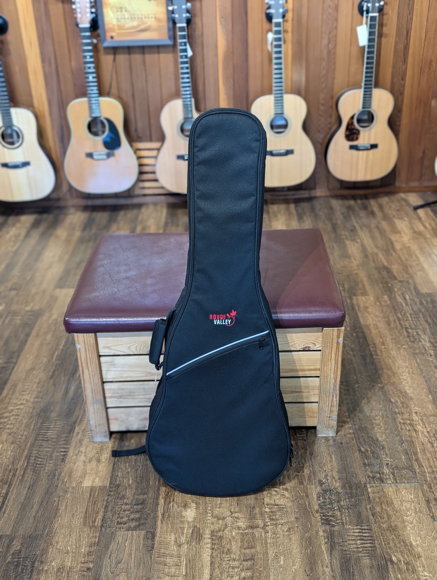 Yamaha CS40 3/4 Classical Guitar w/Gig Bag (Used)