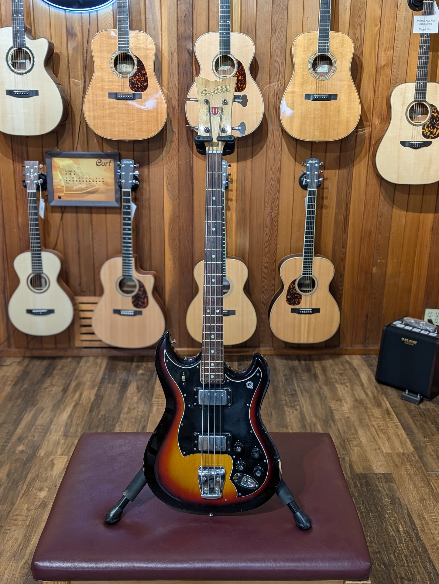 Hagstrom HIIBN Short Scale Electric Bass Guitar w/Gig Bag (Mid 1960's - Early 1970's)