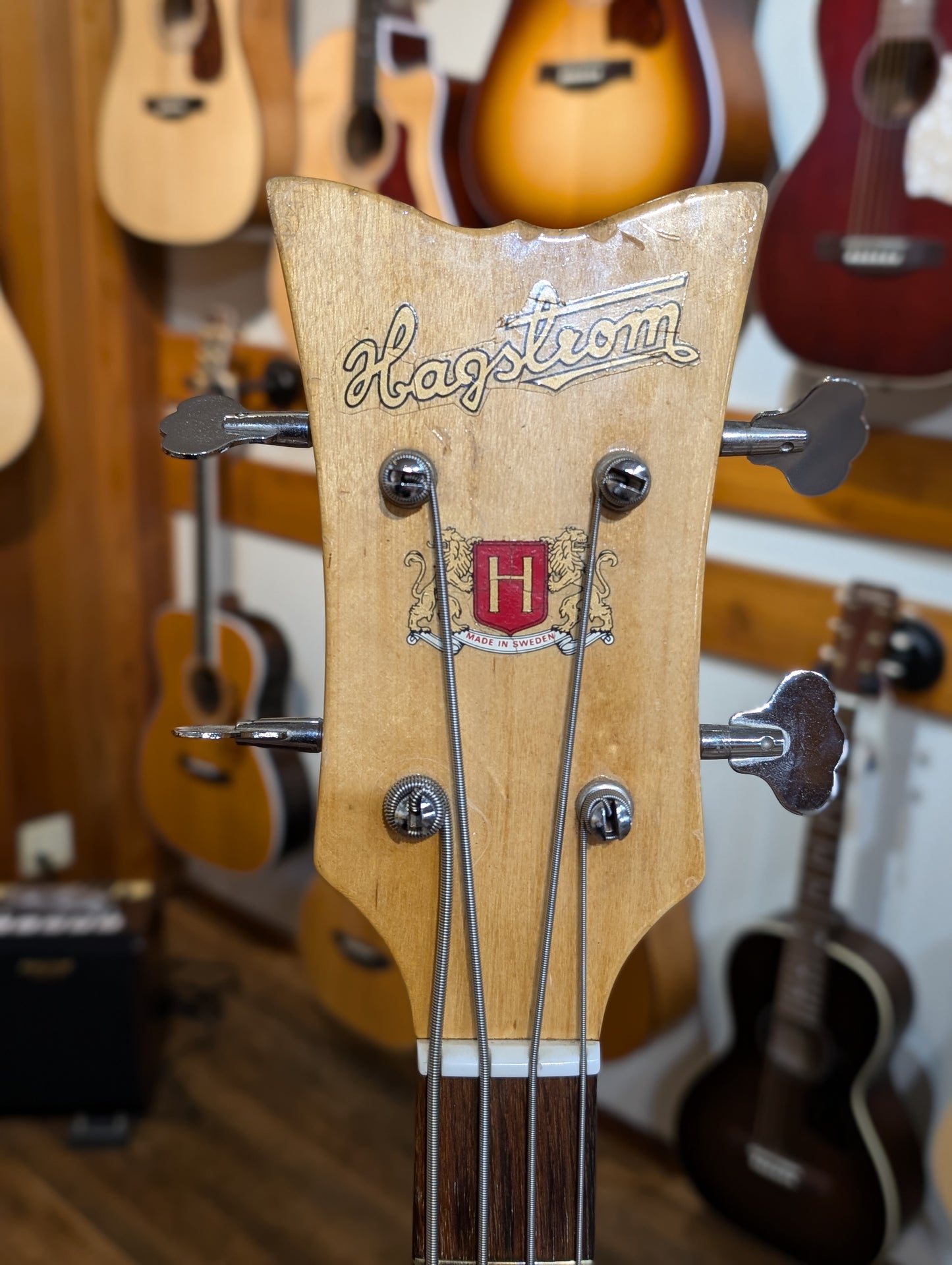 Hagstrom HIIBN Short Scale Electric Bass Guitar w/Gig Bag (Mid 1960's - Early 1970's)