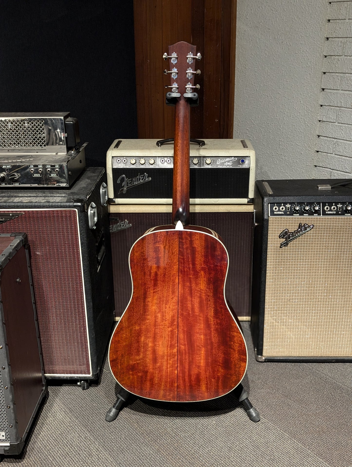 Eastman E10SS Slope Shoulder Dreadnought Acoustic Guitar w/Case - Sunburst (Serial #M2328067)