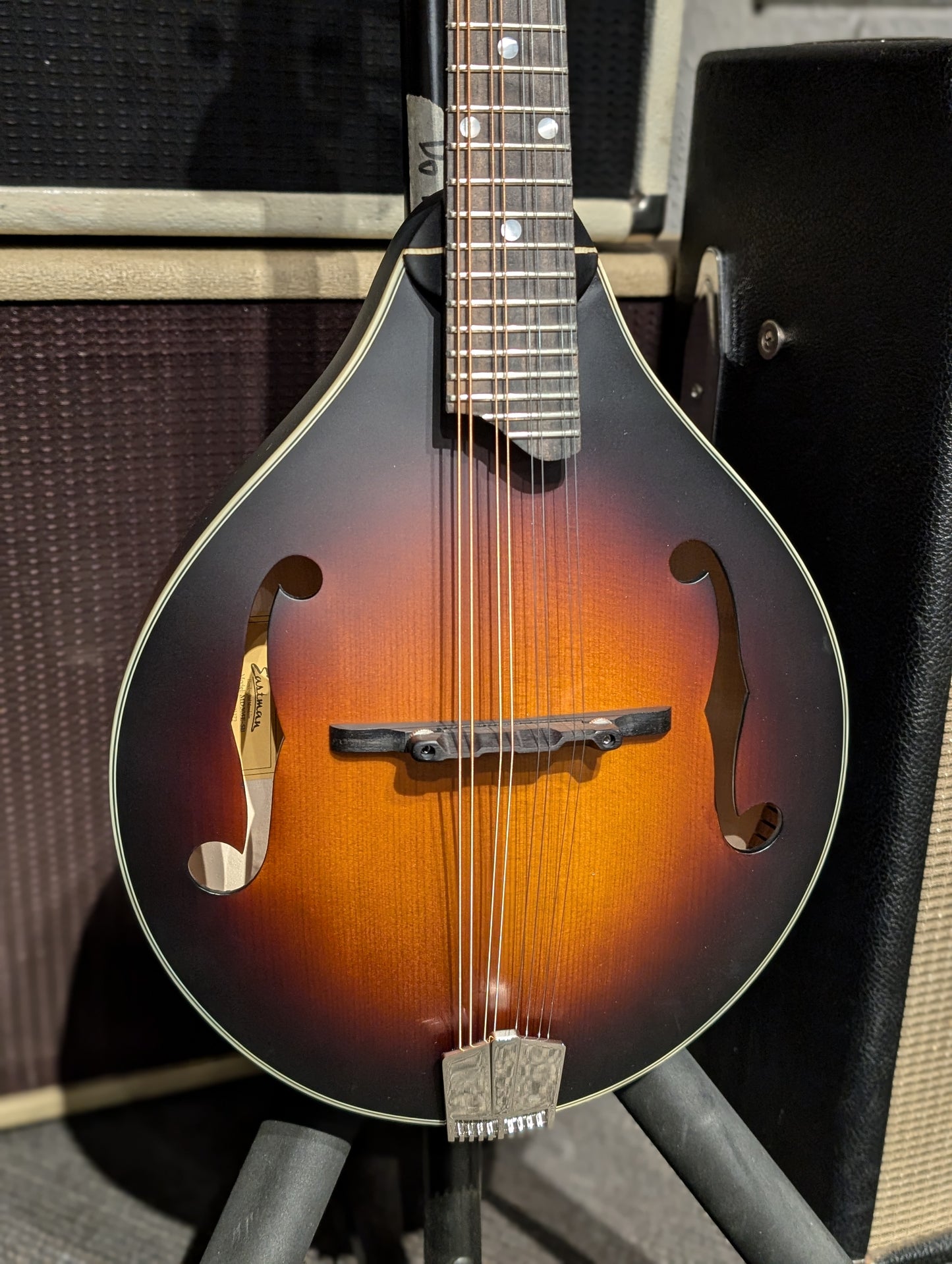 Eastman MD305E A-Style Electric/Acoustic Mandolin w/Gig Bag - Sunburst (Serial #N2401372)