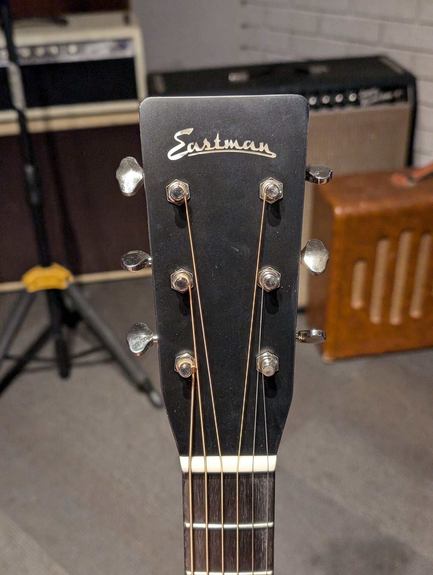 Eastman E6OM-TC Thermo Cure Orchestra Acoustic Guitar w/Case - Natural (Serial #M2227741)