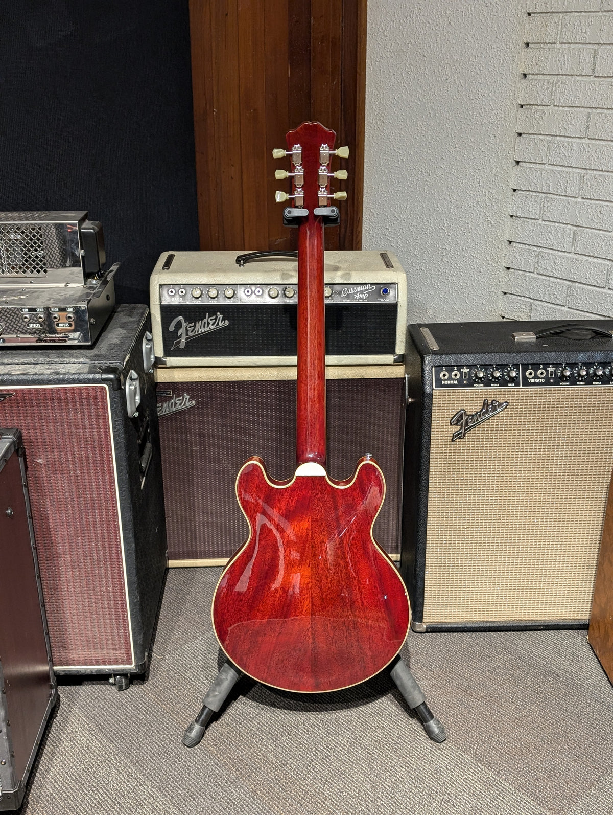 Eastman T184MX Semi-Hollow Electric Guitar w/Case - Classic Finish (Store Demo Serial #P2303321)