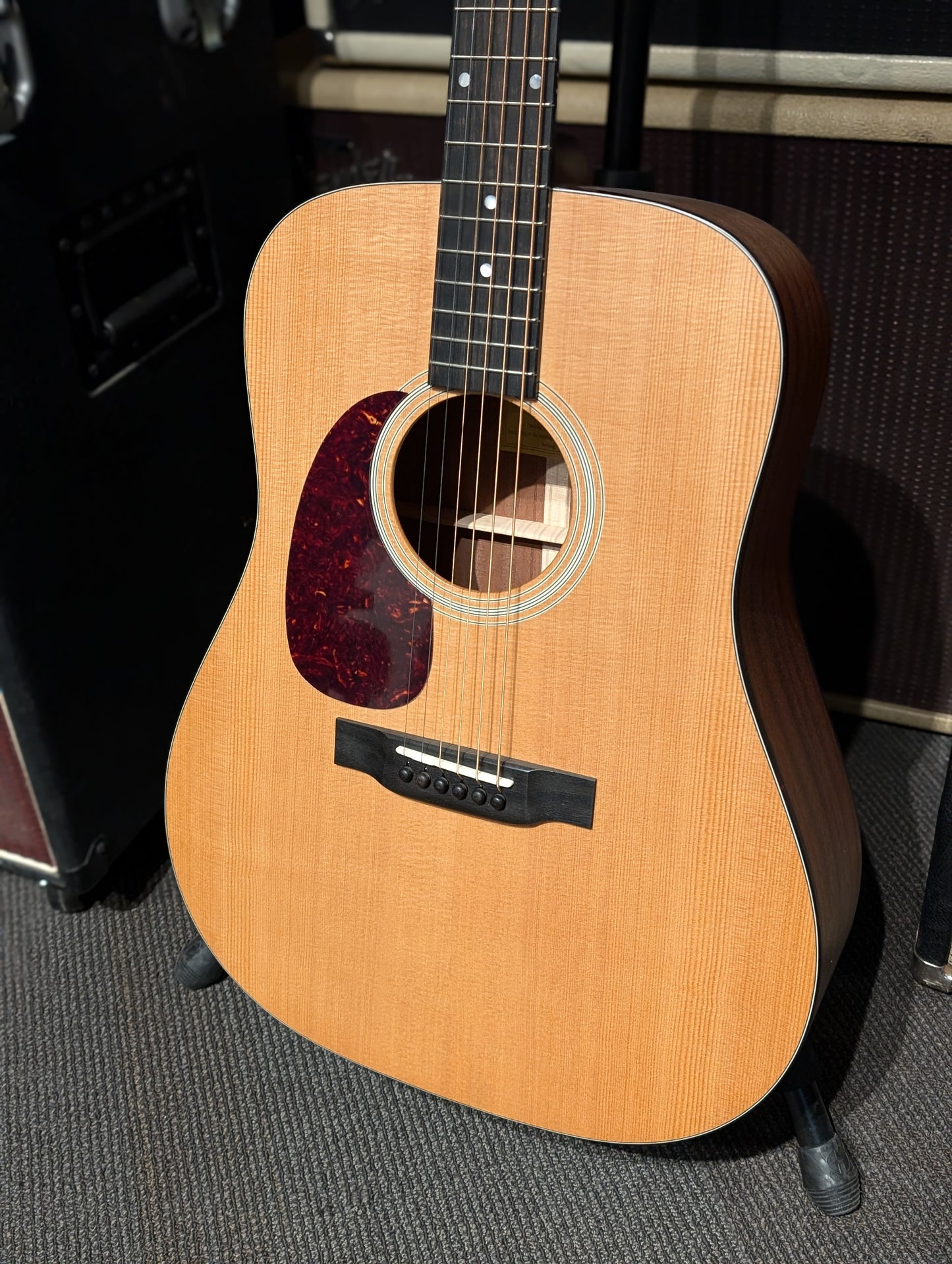 Eastman E1DL Left Handed Acoustic Guitar w/Gig Bag - Natural (Serial #M2309054)