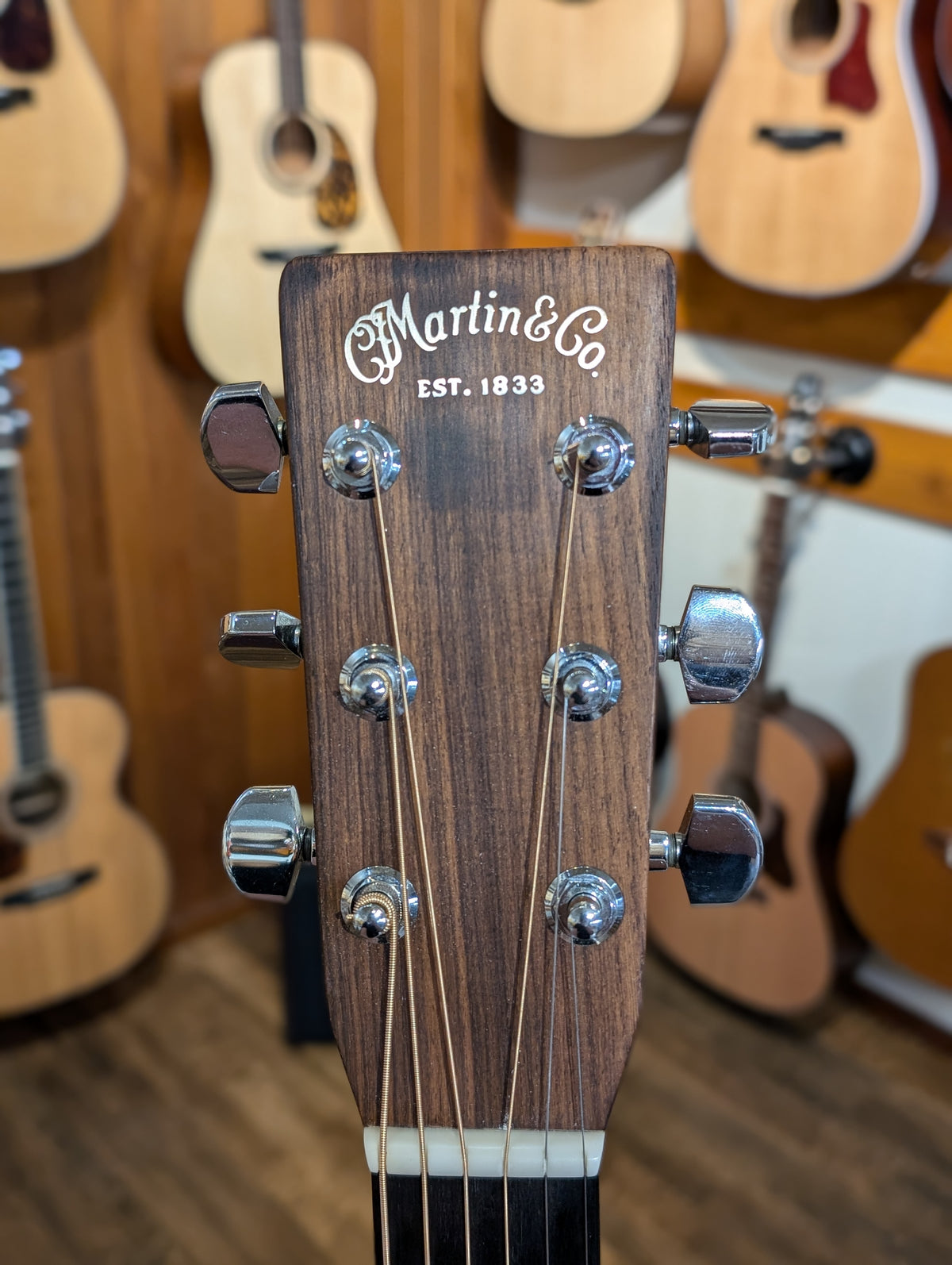 Martin HD-28 Dreadnought Acoustic Guitar w/Case (2001)