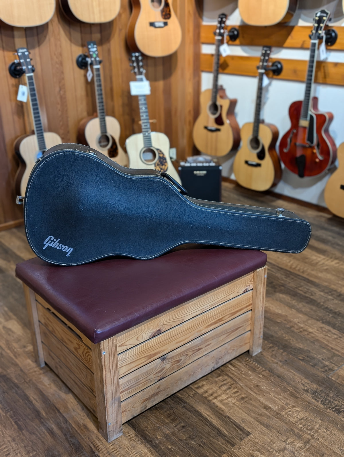 Gibson J-50 Slope Shoulder Dreadnought Acoustic Guitar w/Case - Natural (1956)