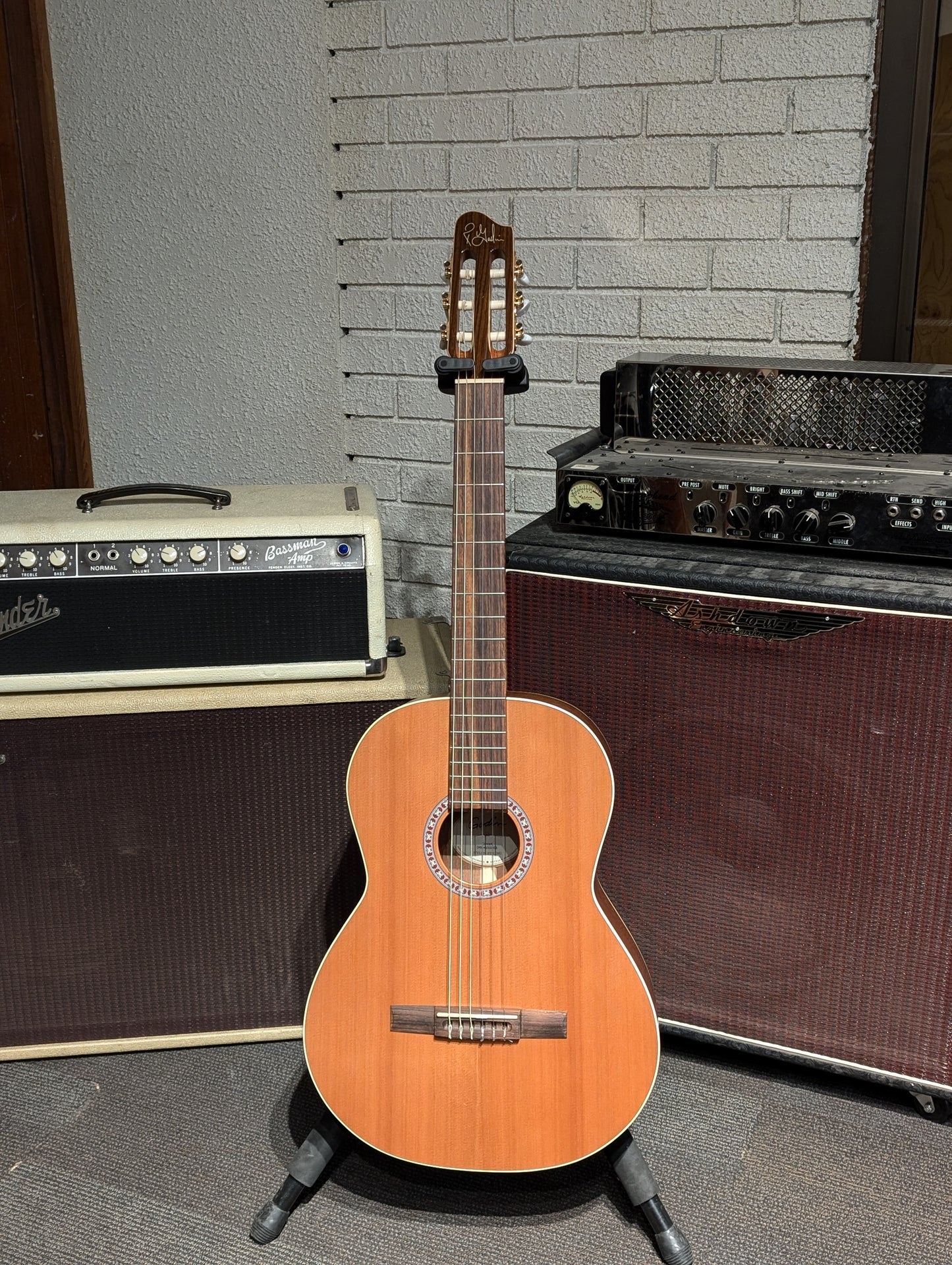 Godin Concert Classical Guitar w/Case (Used)