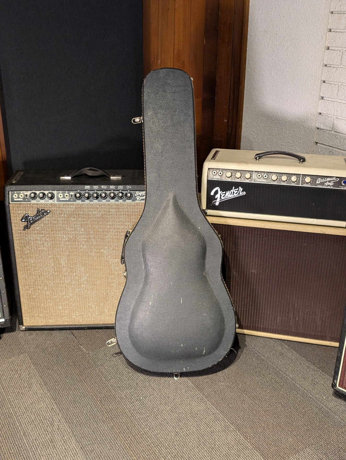 Gibson LG-1 Acoustic Guitar w/Case - Sunburst (1964)