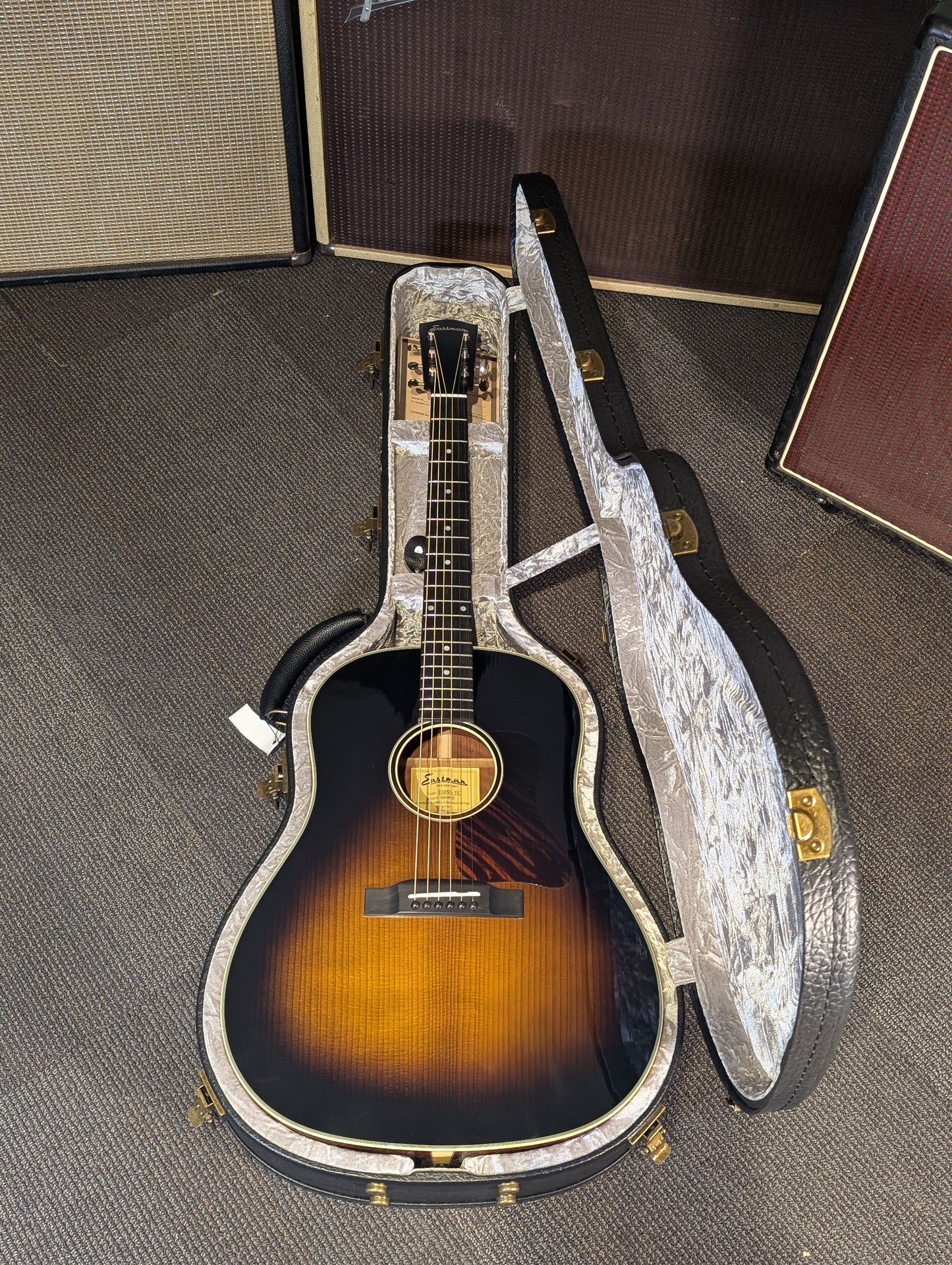 Eastman E10SS-TC Thermo Cured Slope Shoulder Dreadnought Acoustic Guitar w/Case - Sunburst (Serial #M2419937)