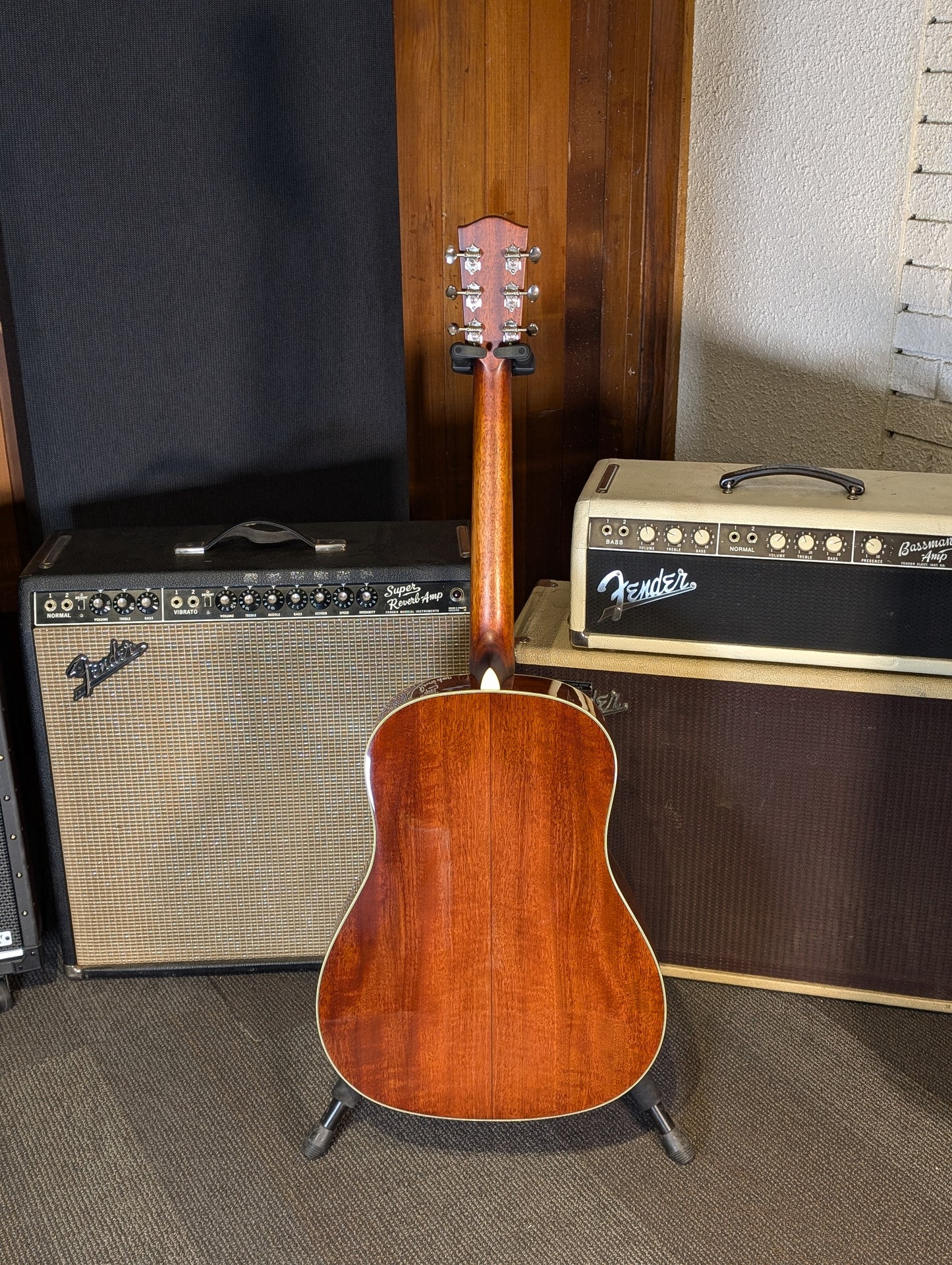 Eastman E10SS-TC Thermo Cured Slope Shoulder Dreadnought Acoustic Guitar w/Case - Sunburst (Serial #M2407621)